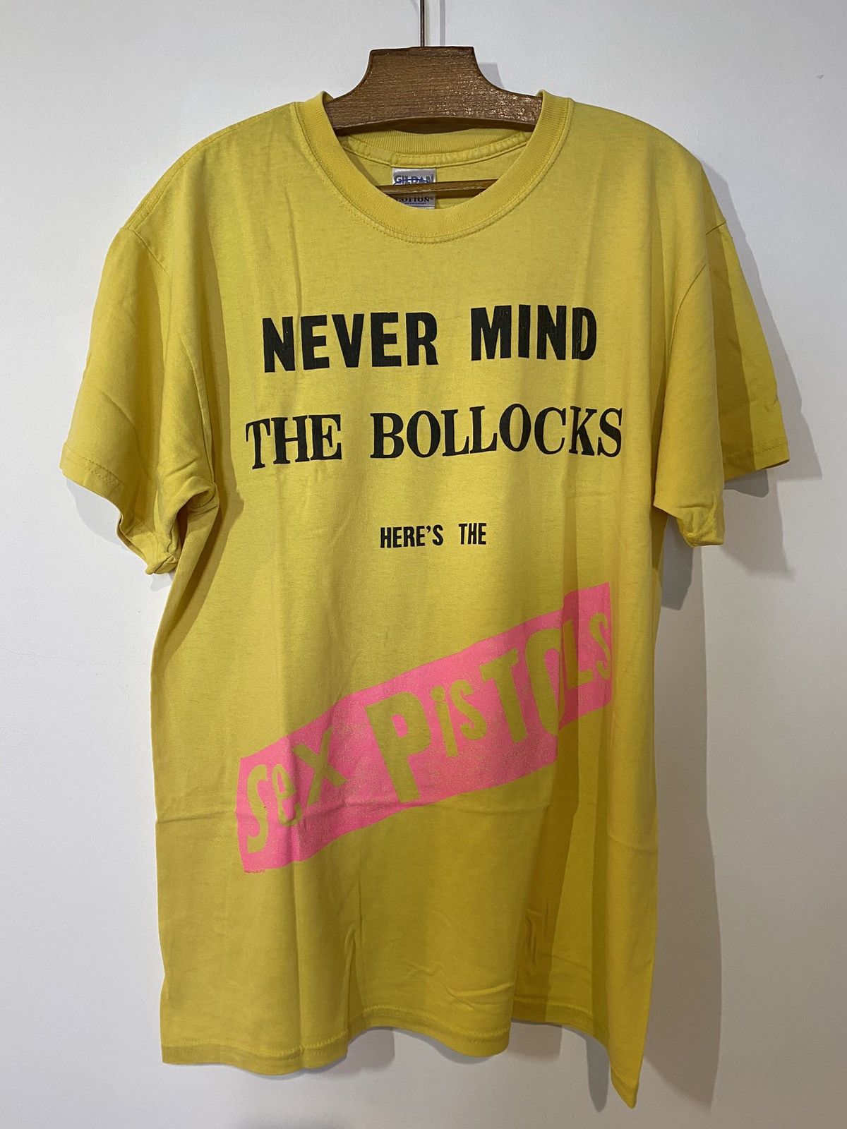 Band Tees Vintage early 00s never mind the bollocks Sex Pistols shirt Size US L / EU 52-54 / 3 - 1 Thumbnail