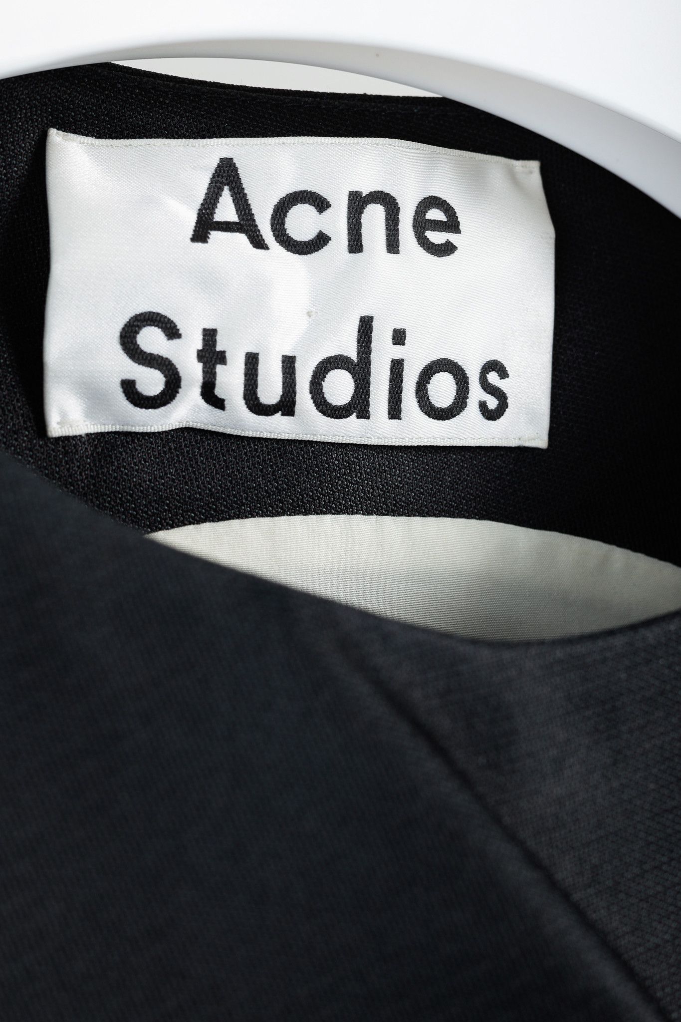 Acne Studios Acne Studios Capron H Silk Black Silk Sleeveless Bow Top Size XS / US 0-2 / IT 36-38 - 4 Thumbnail