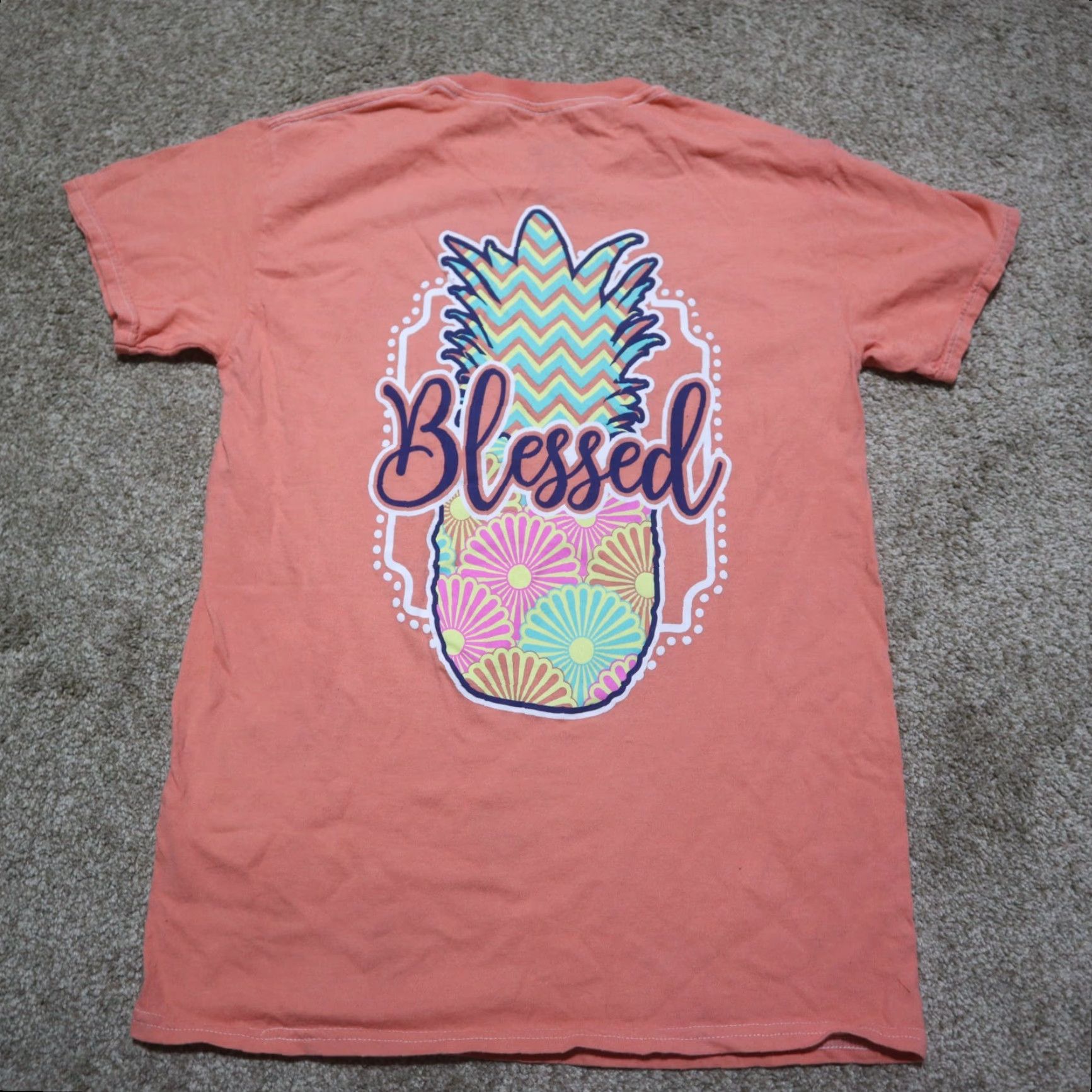 Vintage VINTAGE Benny & Belle Pink Pineapple Graphic T-Shirt Women’s Small Casual Summer 2020s Size S / US 4 / IT 40 - 7 Thumbnail