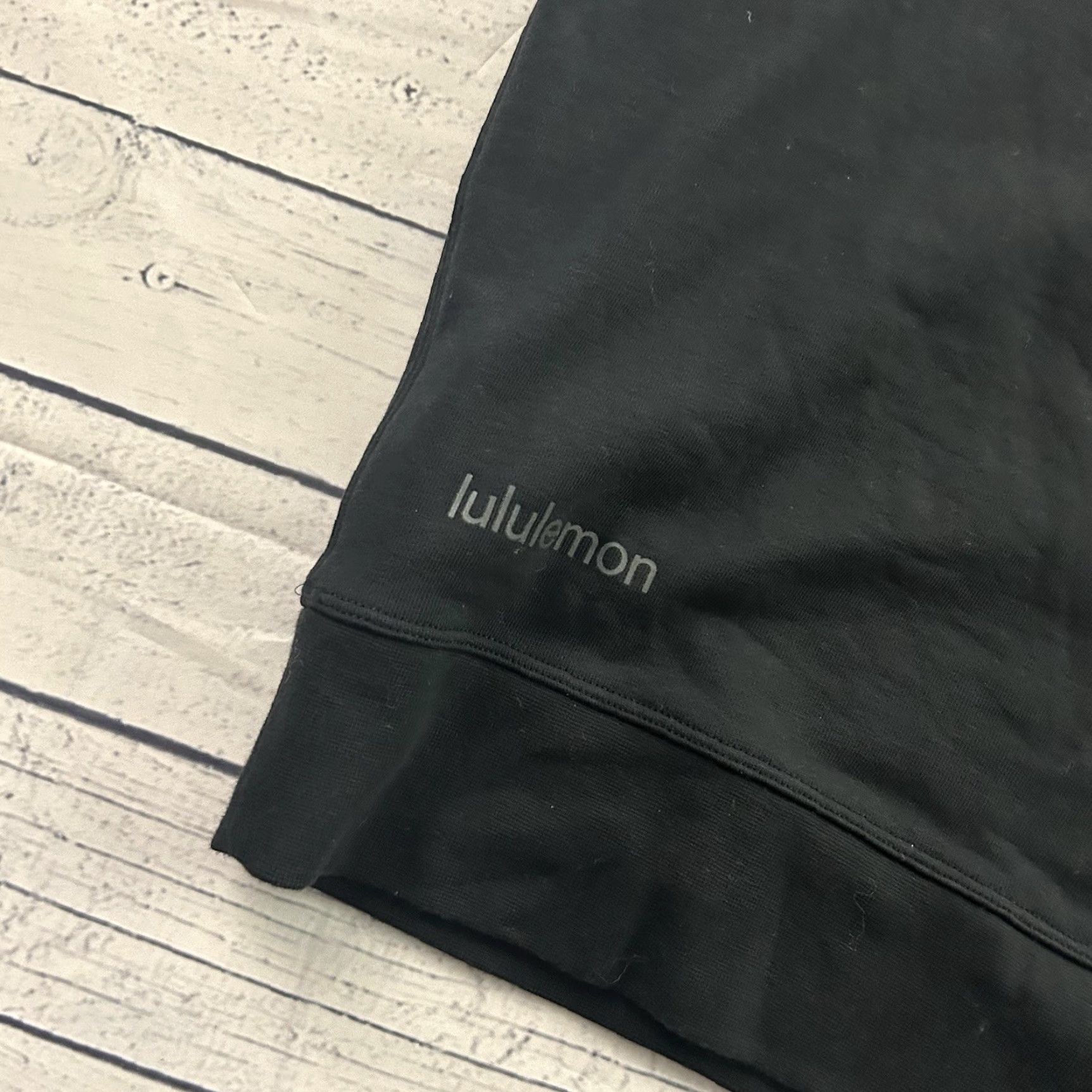 Lululemon Lululemon Sweatshirt Pullover Crewneck Women Black 8/10 Raglan Logo Activewear Winter Fall Spring Mens Womens Boys Girls Size M / US 6-8 / IT 42-44 - 4 Thumbnail