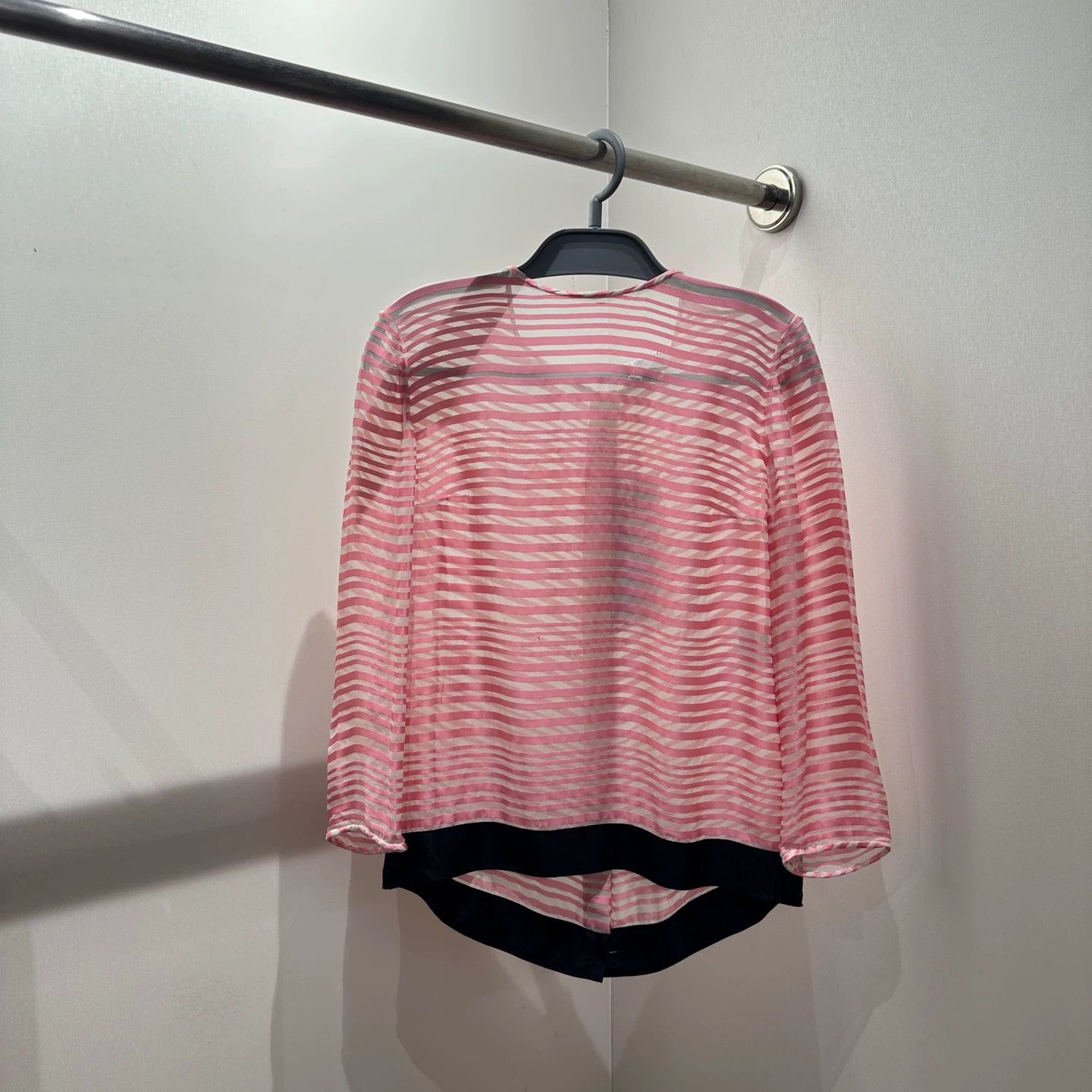 Chanel Chanel feb419 striped cutout long sleeve 38 viscose Size S / US 4 / IT 40 - 1 Thumbnail
