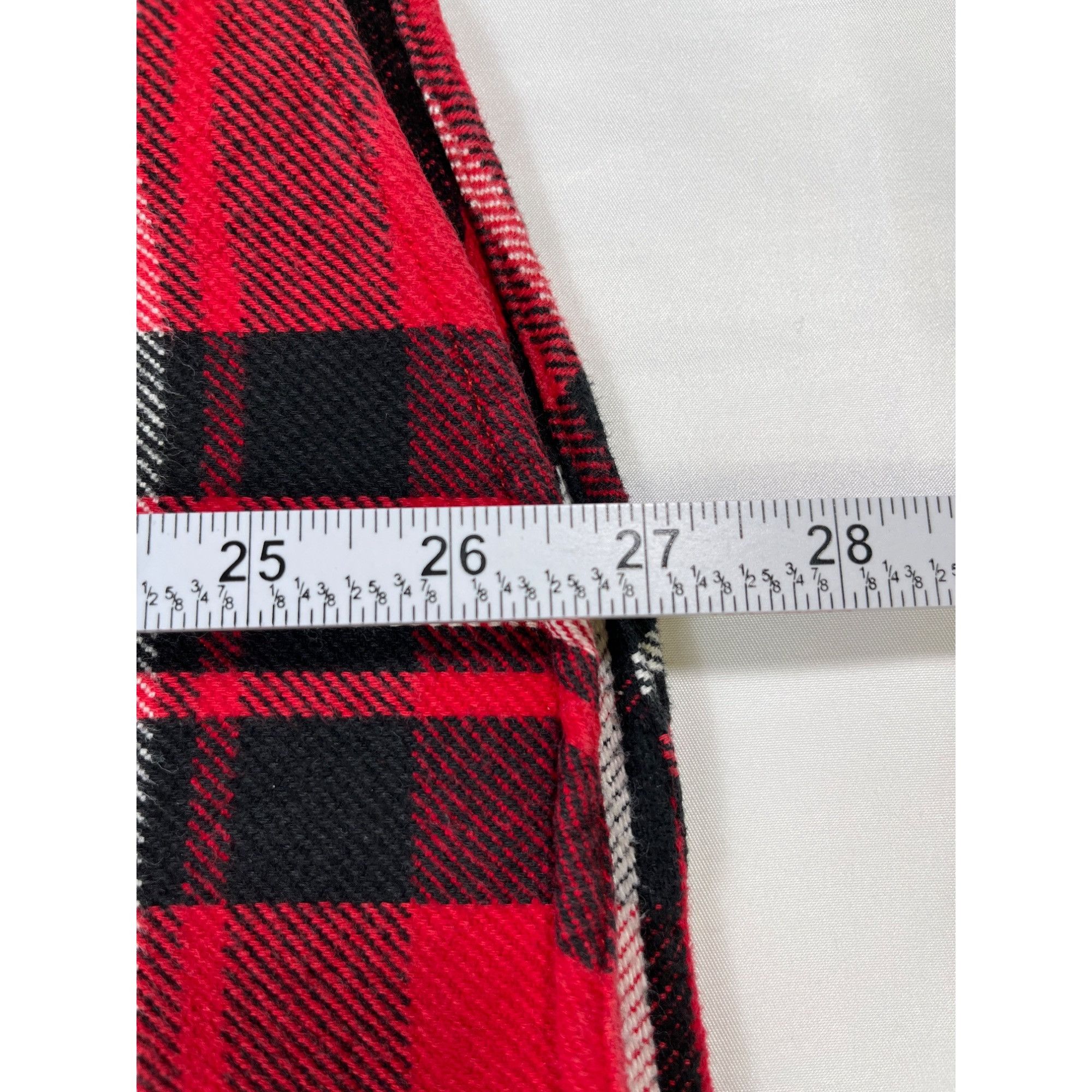 Express Express SKU 7653 Mens Red and Black Plaid Flannel Button Up Size US XL / EU 56 / 4 - 6 Thumbnail