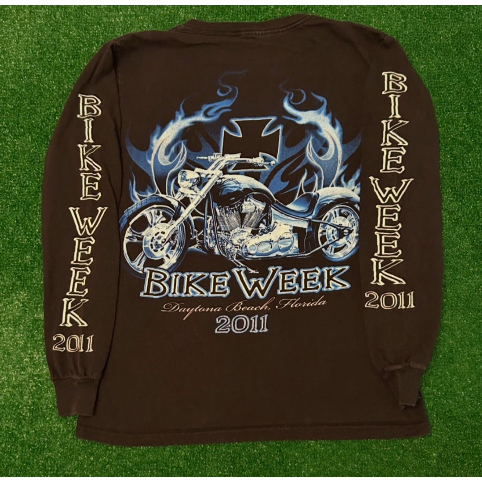 Vintage VINTAGE Y2K Daytona Bike Week 2011 Biker Flames Chopper VTG LongSleeve Shirt S Black Mens Small Size US S / EU 44-46 / 1 - 4 Thumbnail