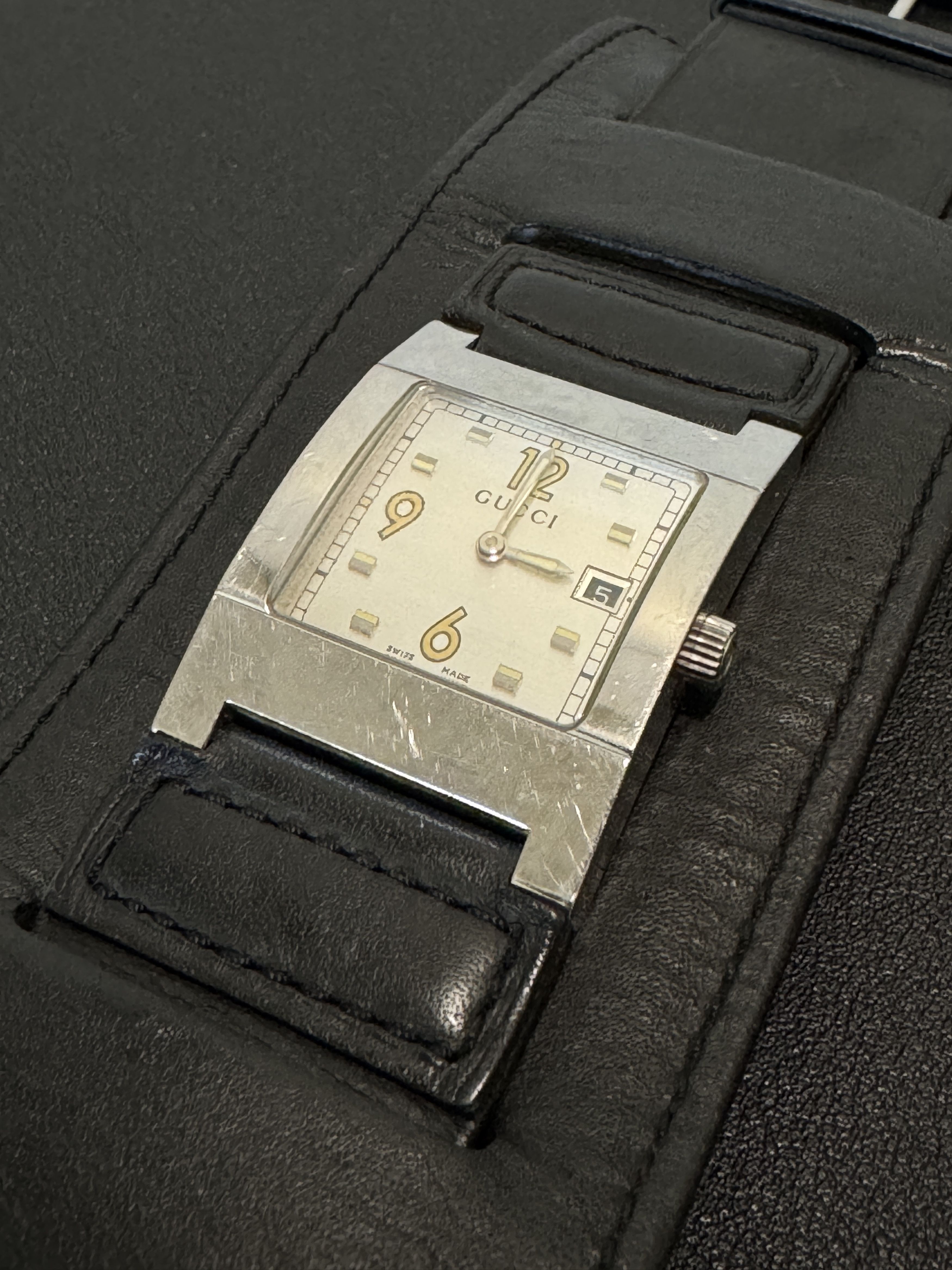 Gucci Vintage Gucci 7700M Watch Size ONE SIZE - 1 Thumbnail