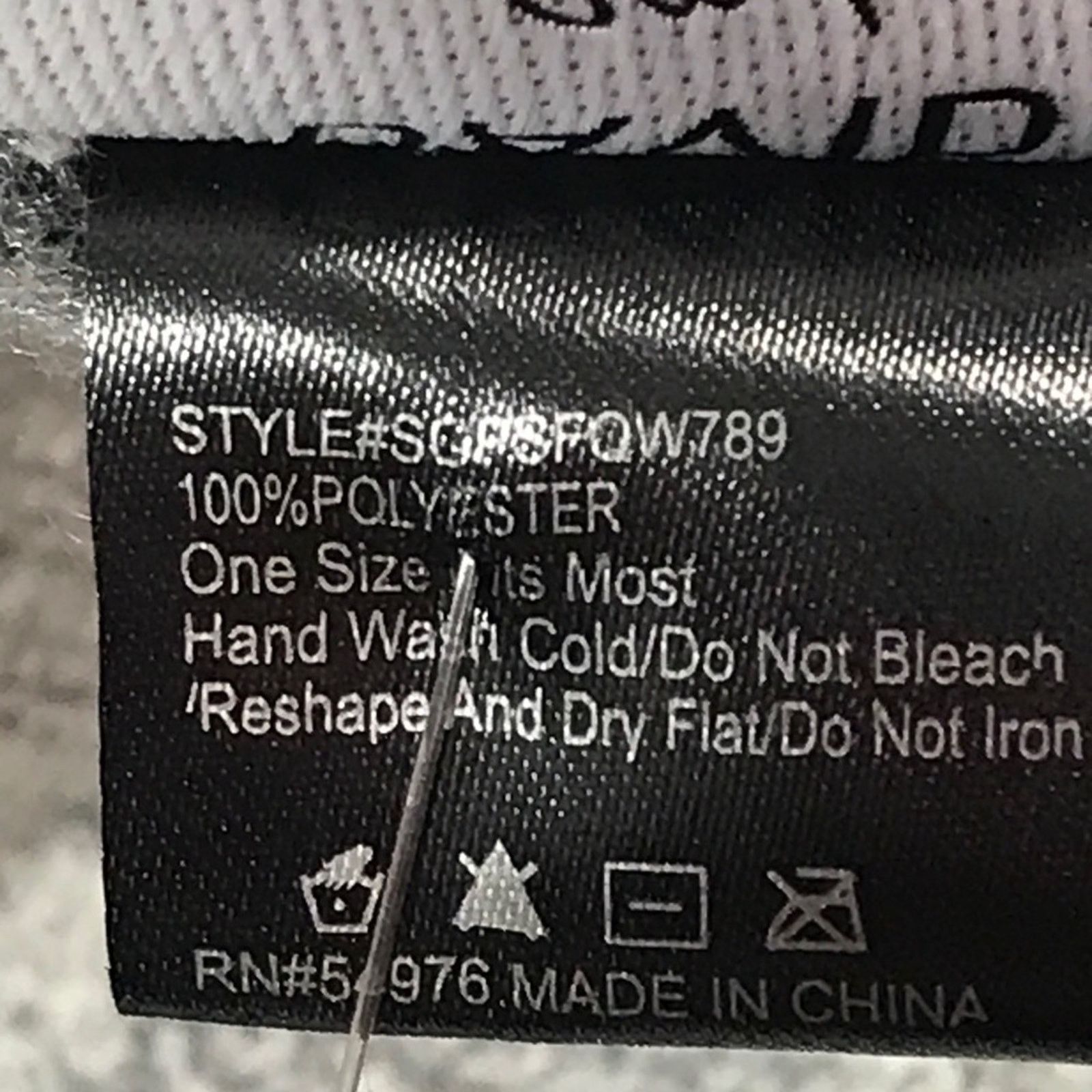 Other DAVID AND YOUNG Black Plaid Square Scarf Stylish & Cozy NWT Size ONE SIZE - 9 Thumbnail