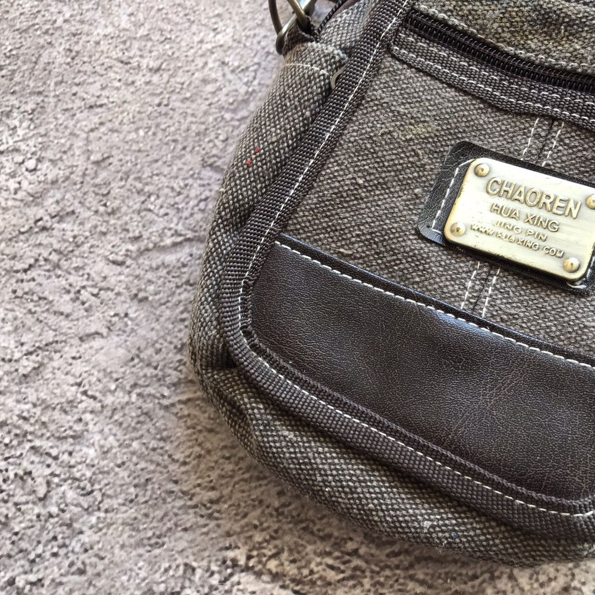 Vintage Vintage Y2K Japanese Crossbody Bag Techwear Streetwear OS Size ONE SIZE - 4 Thumbnail
