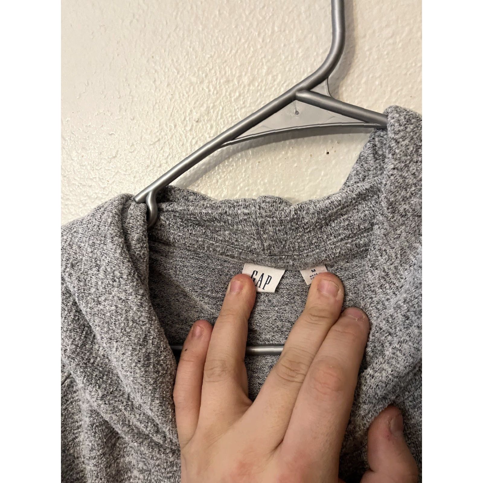 Gap Gap Hoodie Womens Gray Pullover Knit Sweatshirt Long Sleeve Pocket M Size M / US 6-8 / IT 42-44 - 2 Thumbnail