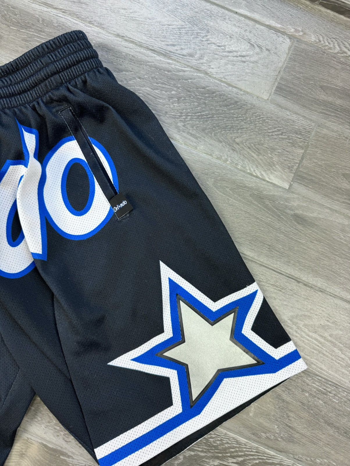 Other Vintage Hardwood Classics NBA Orlando Shorts Size US 34 / EU 50 - 5 Thumbnail