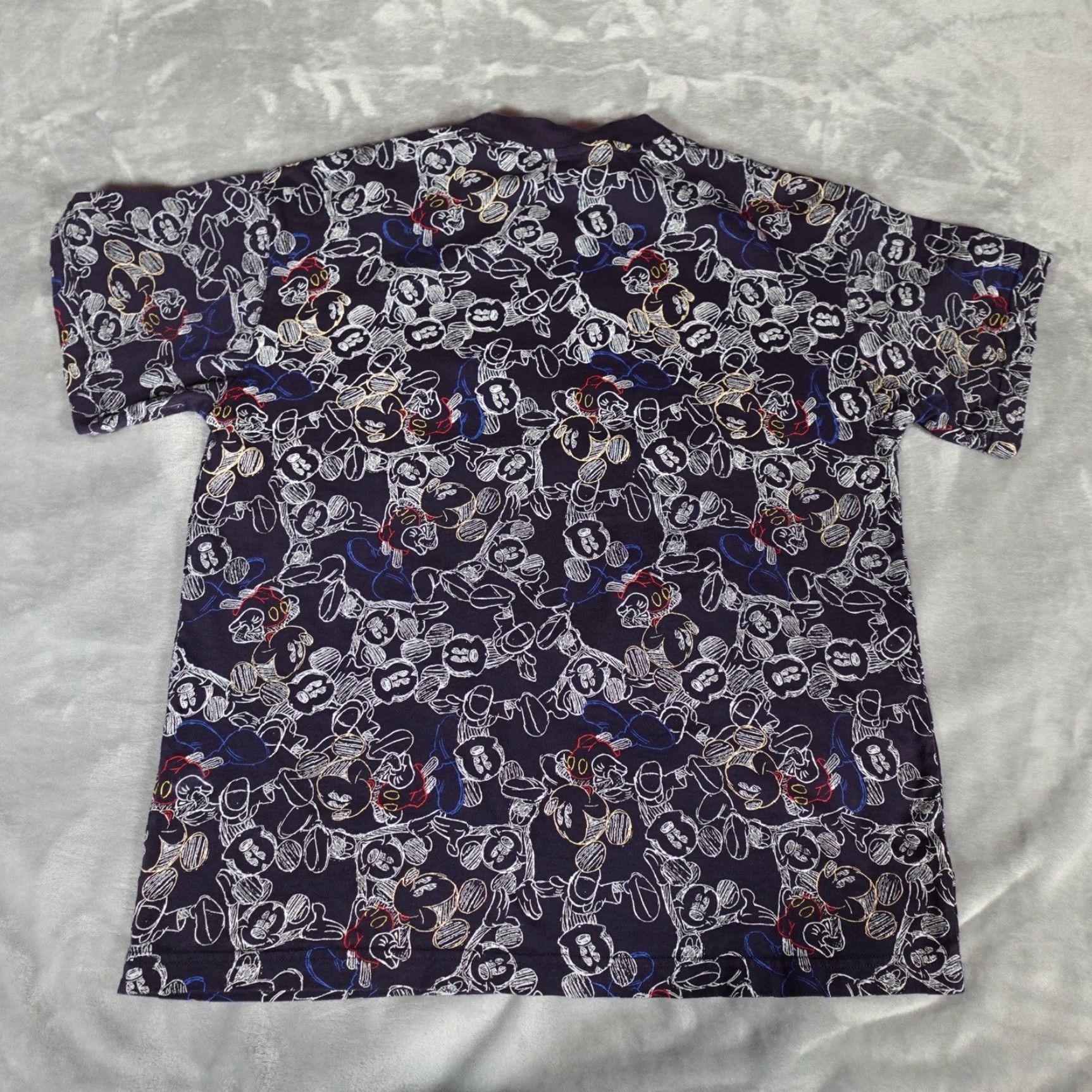 Disney VINTAGE Disney Mickeys World All Over Print T-Shirt Men L Graphic Cartoon Crew Neck Short Sleeve Blue 2000s Size US L / EU 52-54 / 3 - 7 Thumbnail