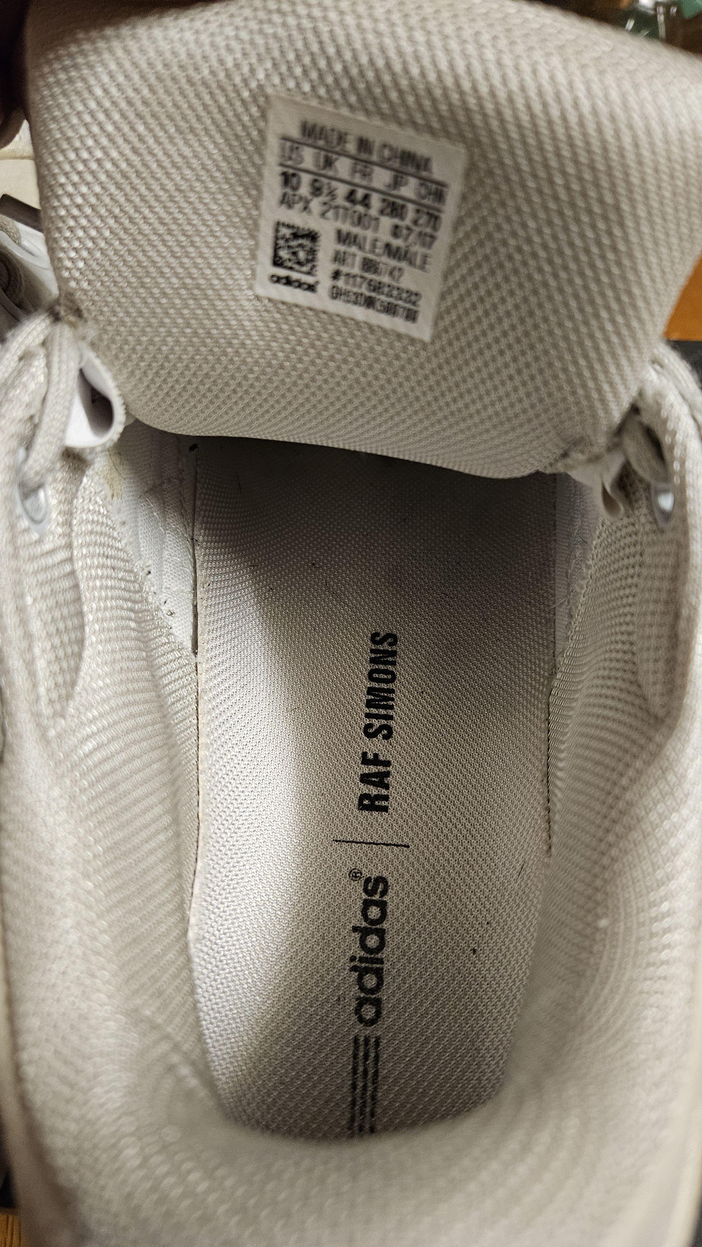 Adidas × Raf Simons Adidas Raf Simons Ozweego 3 III White US 10 M Size US 10 / EU 43 - 7 Thumbnail