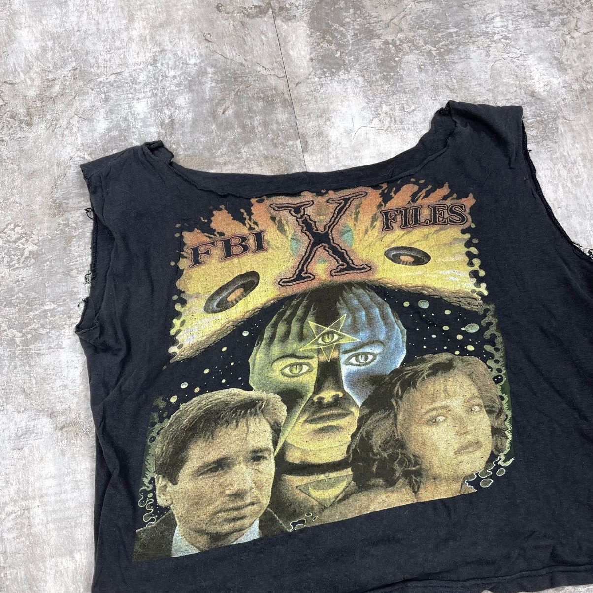 Vintage VINTAGE 90S 'THE X-FILES' MOVIE PROMO TEE SLEEVELESS TRASHED Size US S / EU 44-46 / 1 - 3 Thumbnail