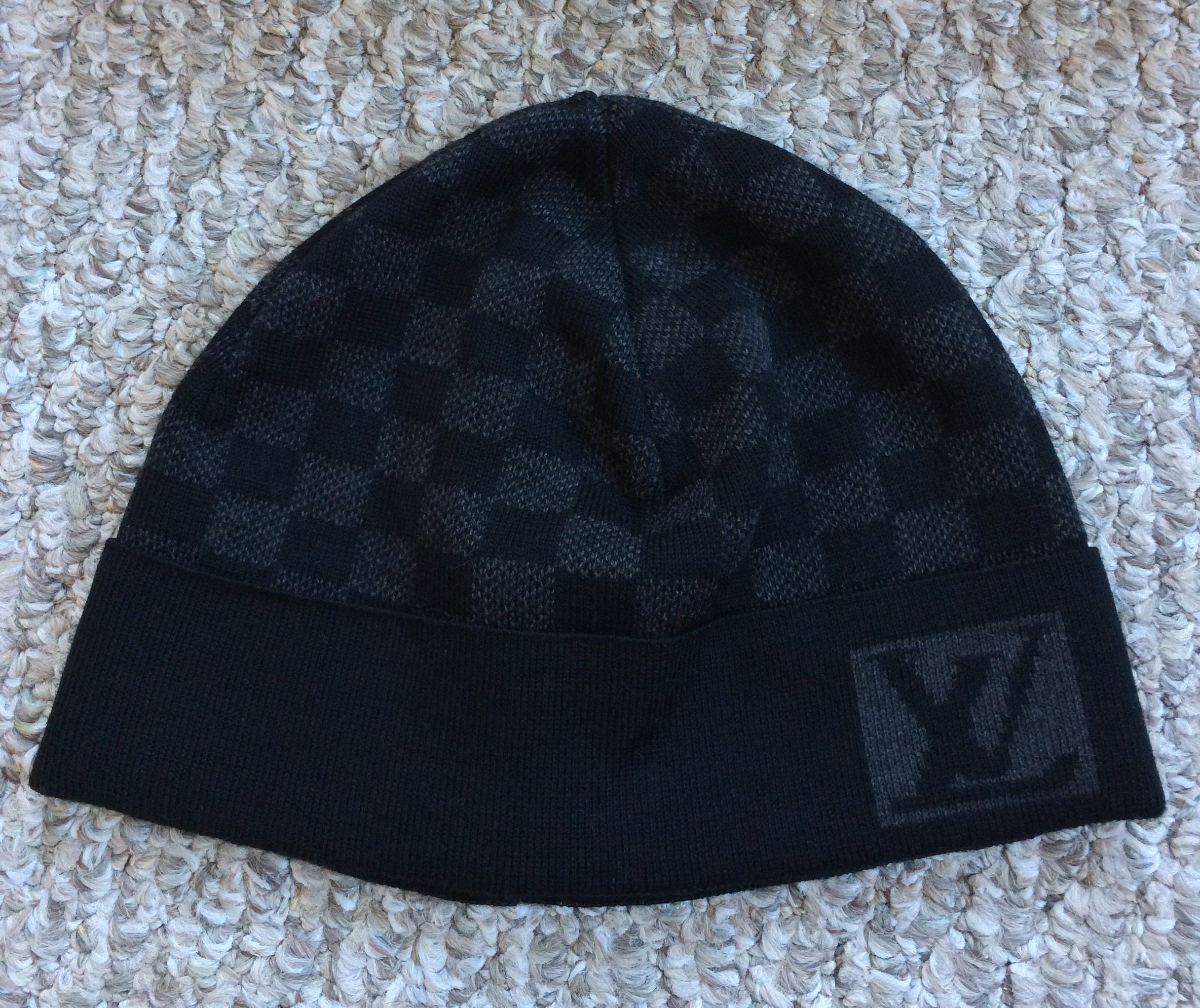 Louis Vuitton Louis Vuitton Damier Initiales Beanie Hat Size ONE SIZE - 3 Thumbnail