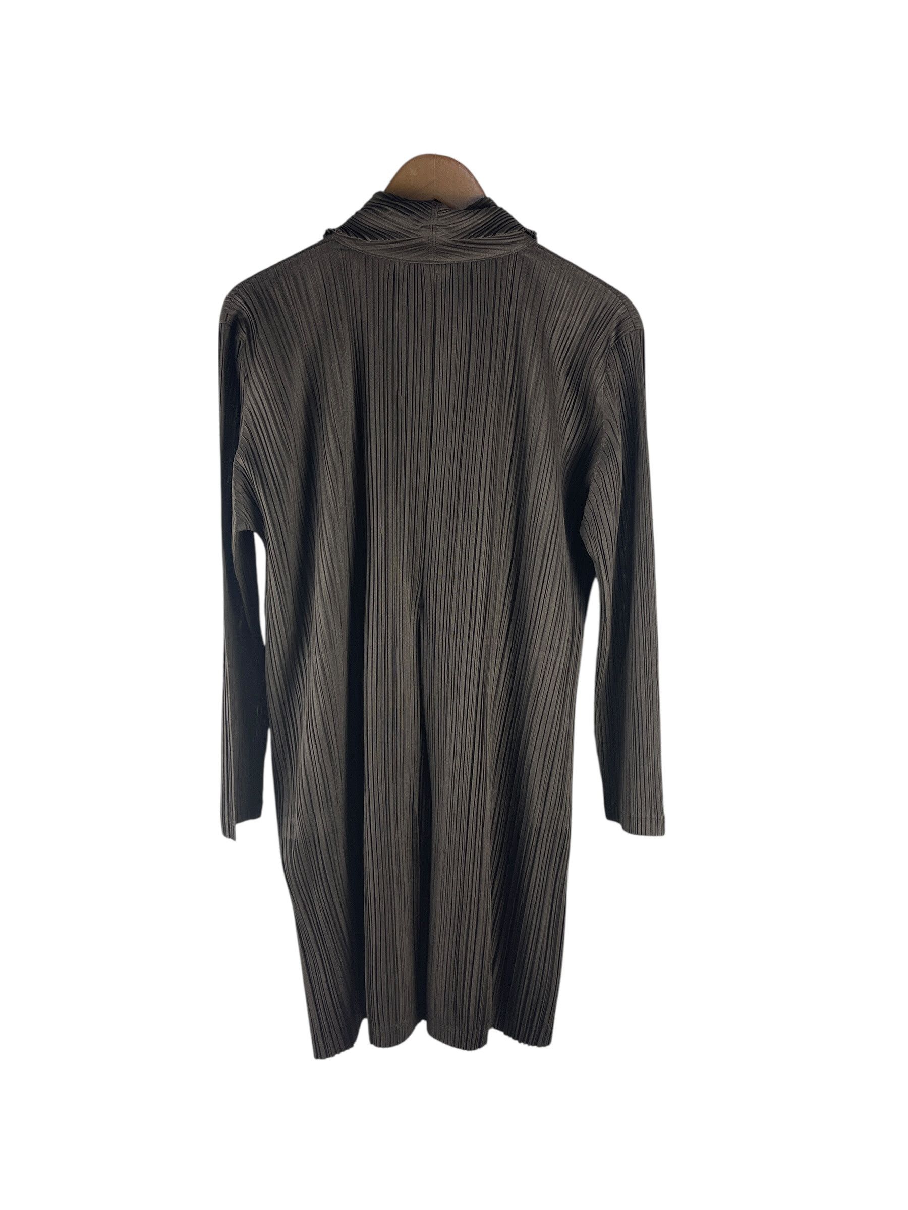 Pleats Please Issey Miyake Pleats Please Issey Miyake Button Front Pleated Cardigan Size M / US 6-8 / IT 42-44 - 3 Thumbnail