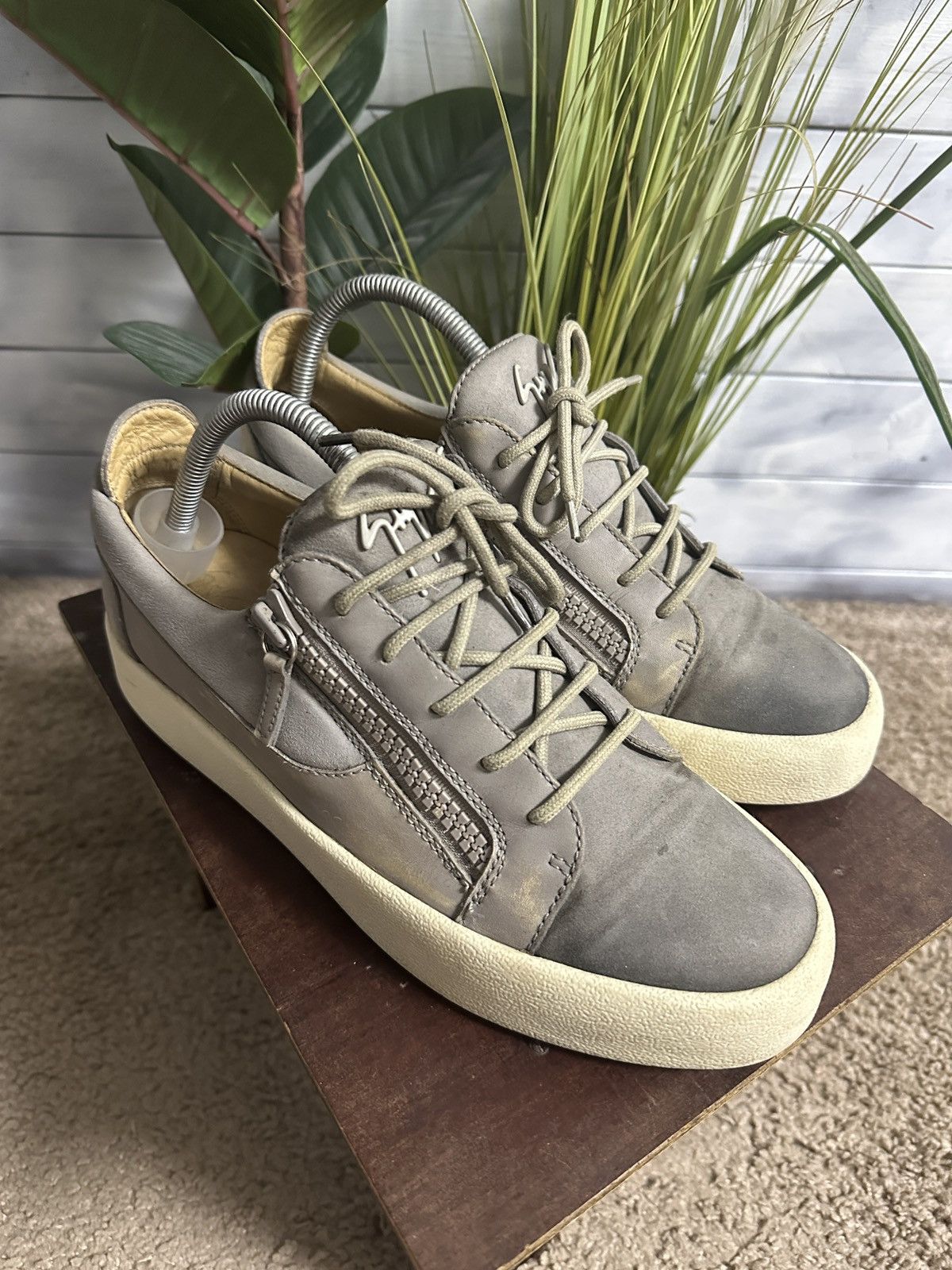 Giuseppe Zanotti Rare Luxury Shoes Giuseppe Zanotti Size 43.5 Vintage Size US 9.5 / EU 42-43 - 2 Thumbnail