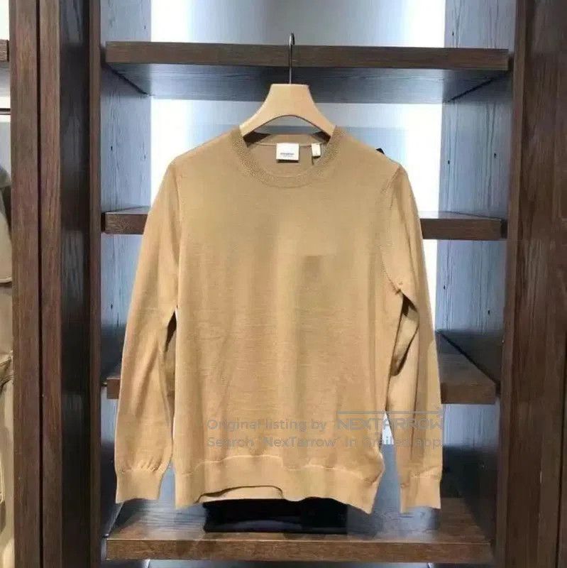 Burberry Burberry Khaki Wool Logo Knit Top for Women. Size M / US 6-8 / IT 42-44 - 1 Thumbnail