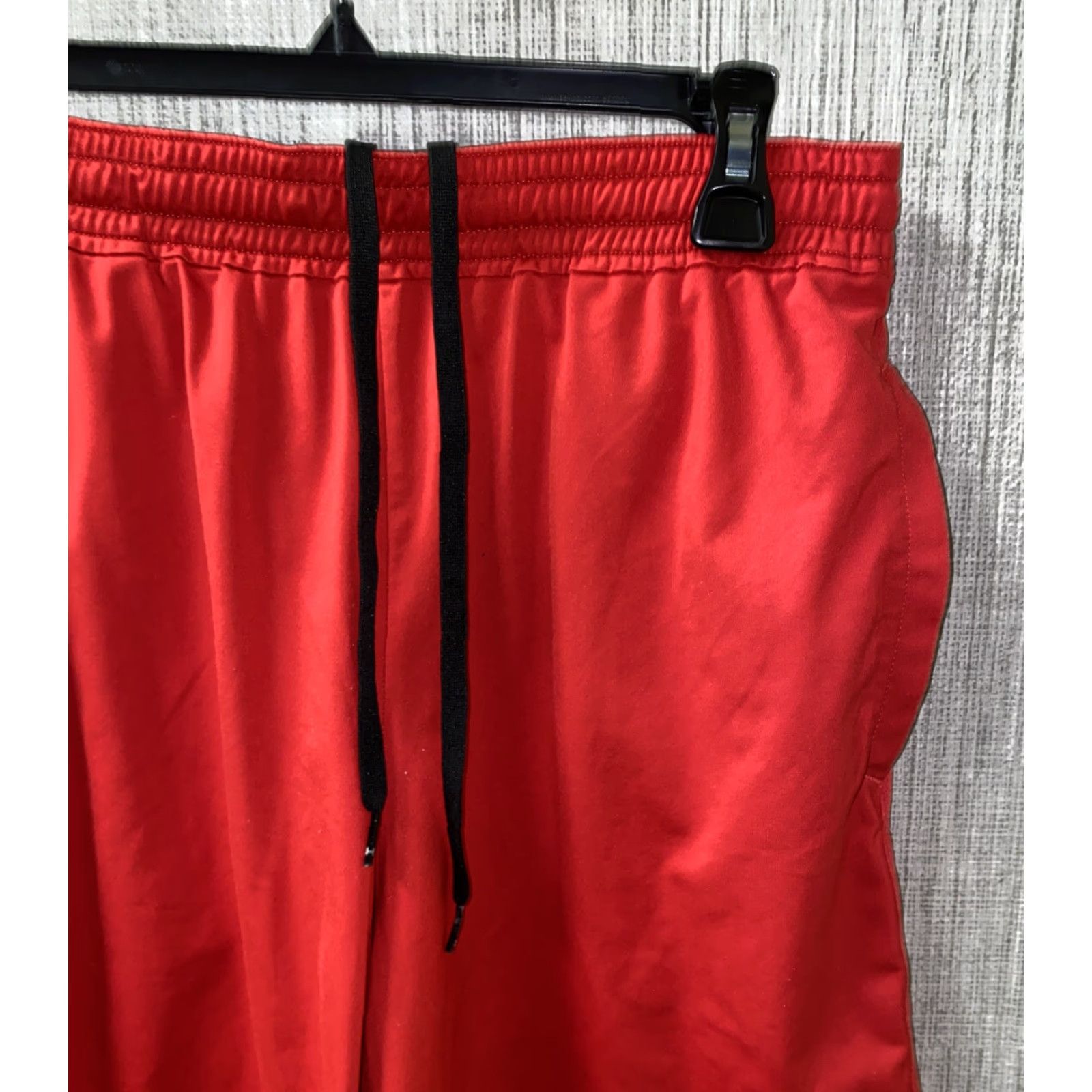 Under Armour Under Armour Mens Red Drawstring Basketball Shorts L Regular Basketball Shorts Mens Red Size US 33 - 2 Thumbnail