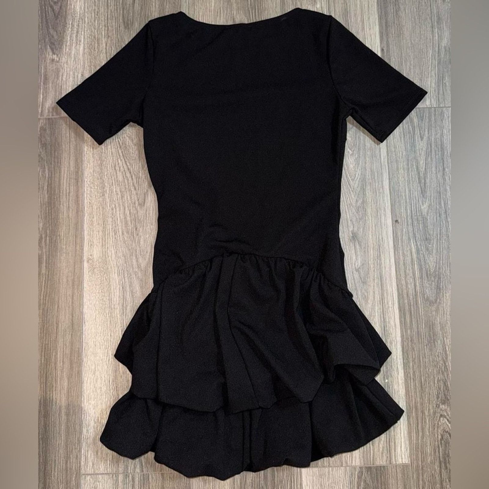 Fashion Nova Fashion Nova Black Bubble Hem Dress Sz Med NWT LBD bodycon Size M / US 6-8 / IT 42-44 - 5 Thumbnail
