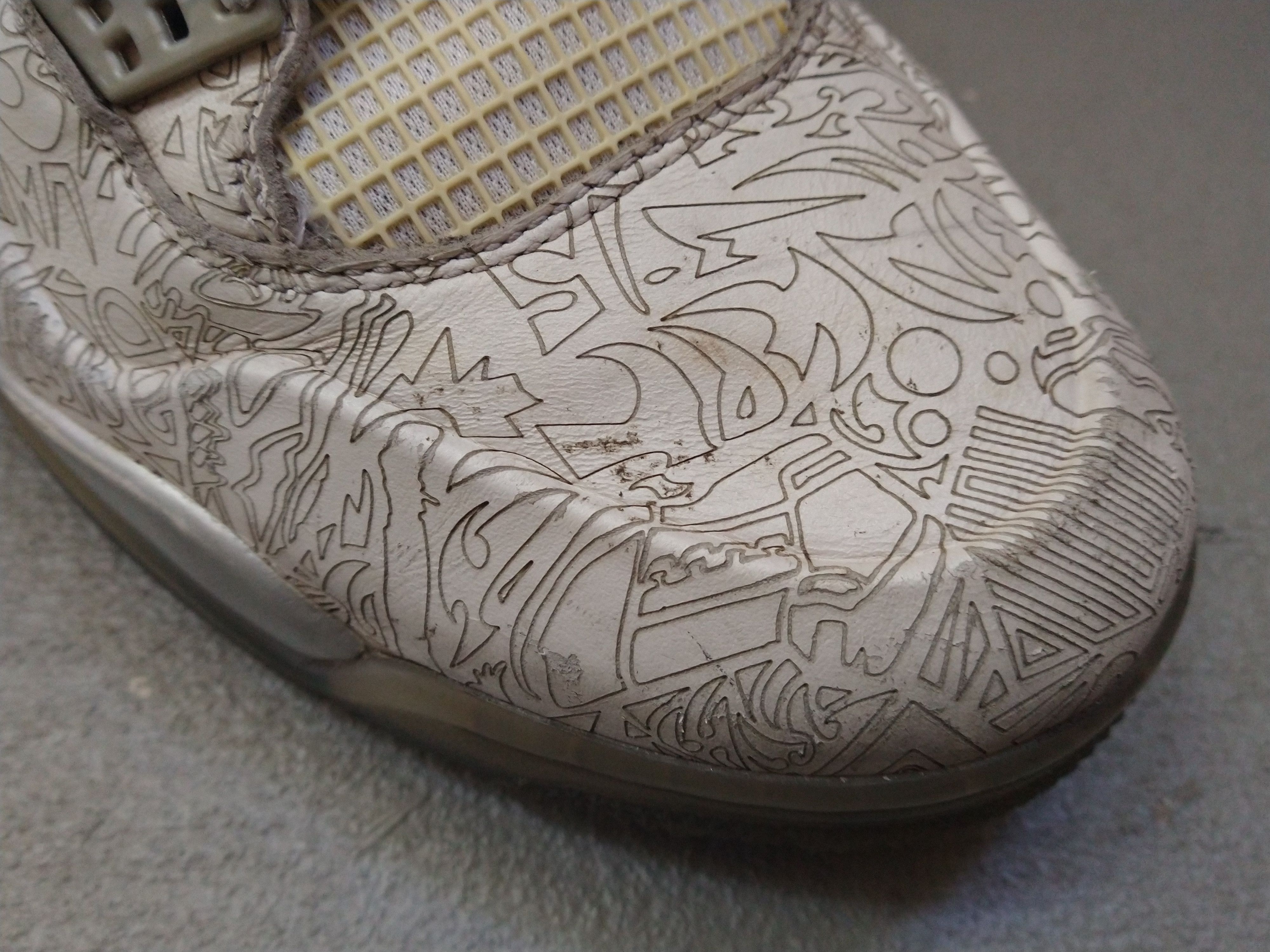 Jordan Brand × Nike Nike Air Jordan 4 Retro 30th Anniversary Laser 12 705333-105 Size US 12 / EU 45 - 10 Thumbnail