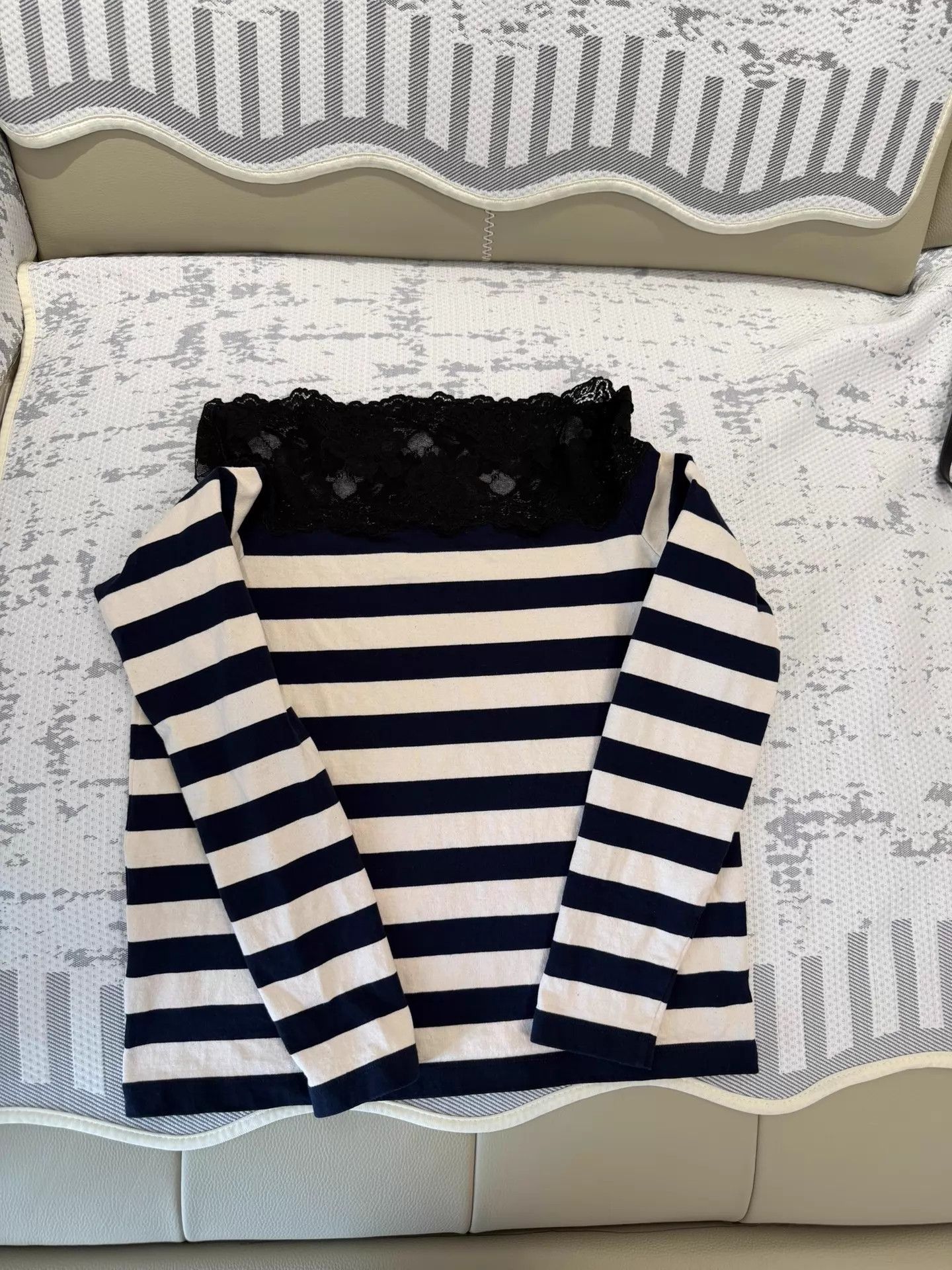 Miu Miu MIU MIU Lace-Paneled Striped Knit Off-Shoulder Top S Size S / US 4 / IT 40 - 5 Thumbnail