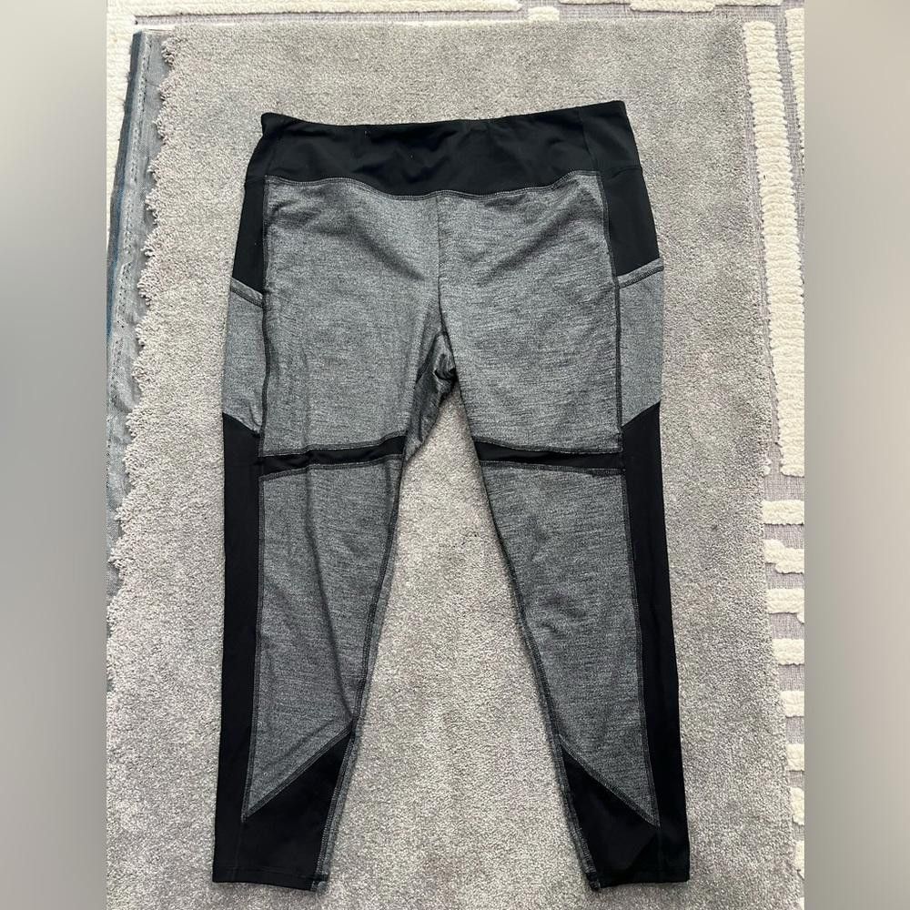 Torrid Torrid activewear leggings Size 42" / US 20 - 1 Thumbnail