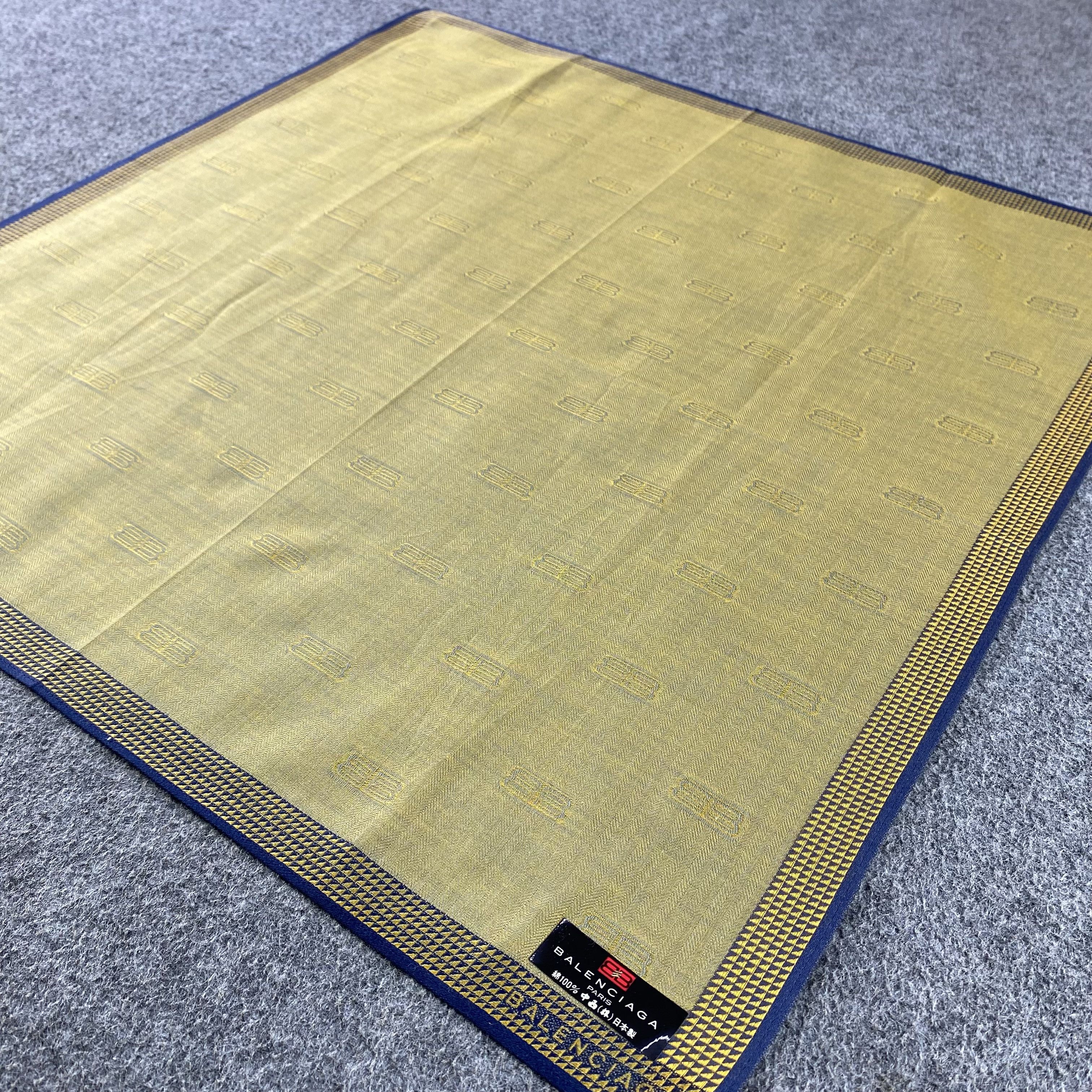 Vintage Balenciaga Handkerchief/Neckerchief/Bandana HC606 Size ONE SIZE - 2 Thumbnail