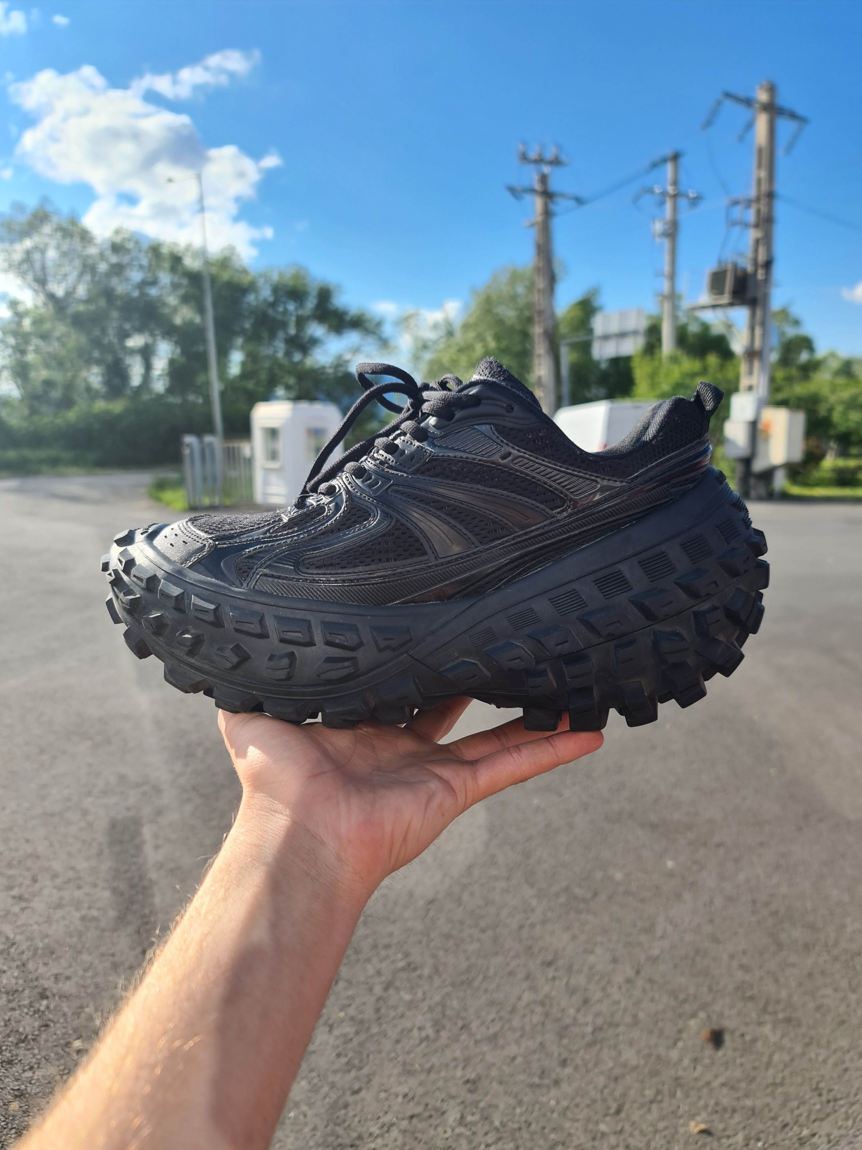 Balenciaga Balenciaga Defender Size US 8.5 / EU 41-42 - 1 Thumbnail