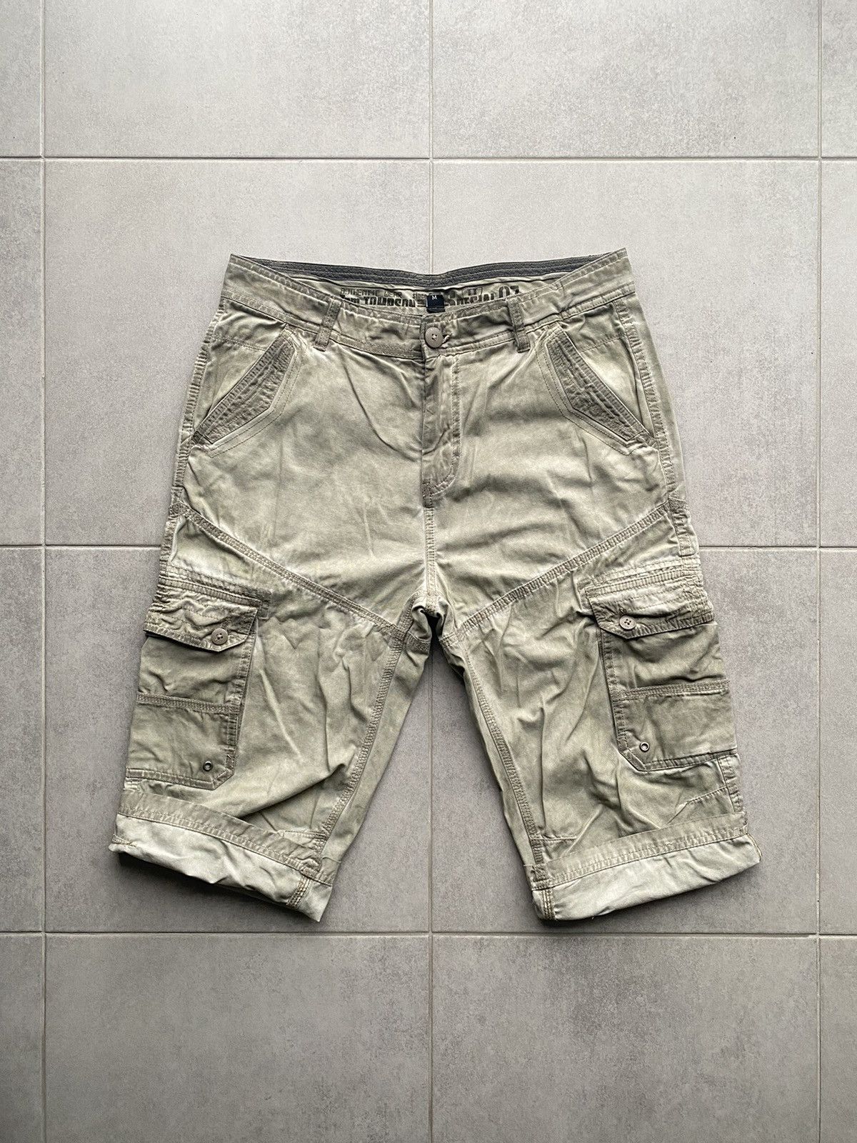 Vintage Vintage Cargo Shorts Faded Size US 32 / EU 48 - 2 Thumbnail