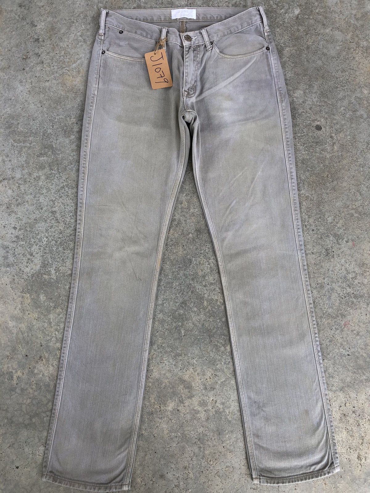 Acne Studios Acne Studio Distressed Jeans Size US 32 / EU 48 - 1 Thumbnail