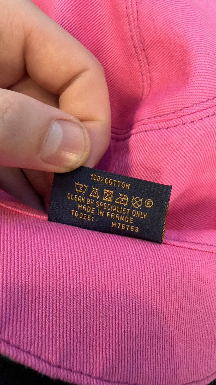 Louis Vuitton Louis Vuitton Monogram Bucket Hat / Reversible Pink/Blue Size ONE SIZE - 5 Thumbnail