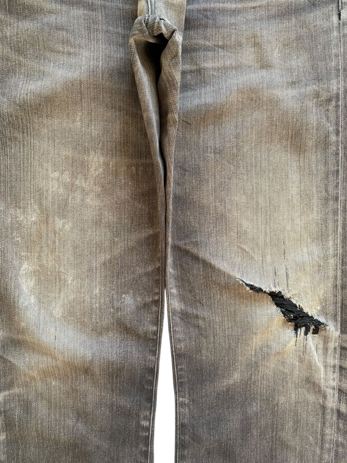 Japanese Brand × Jun Takahashi × Uniqlo Vintage Uniqlo Rusty Mud Wash Distressed Ripped Jeans Size US 31 - 5 Thumbnail