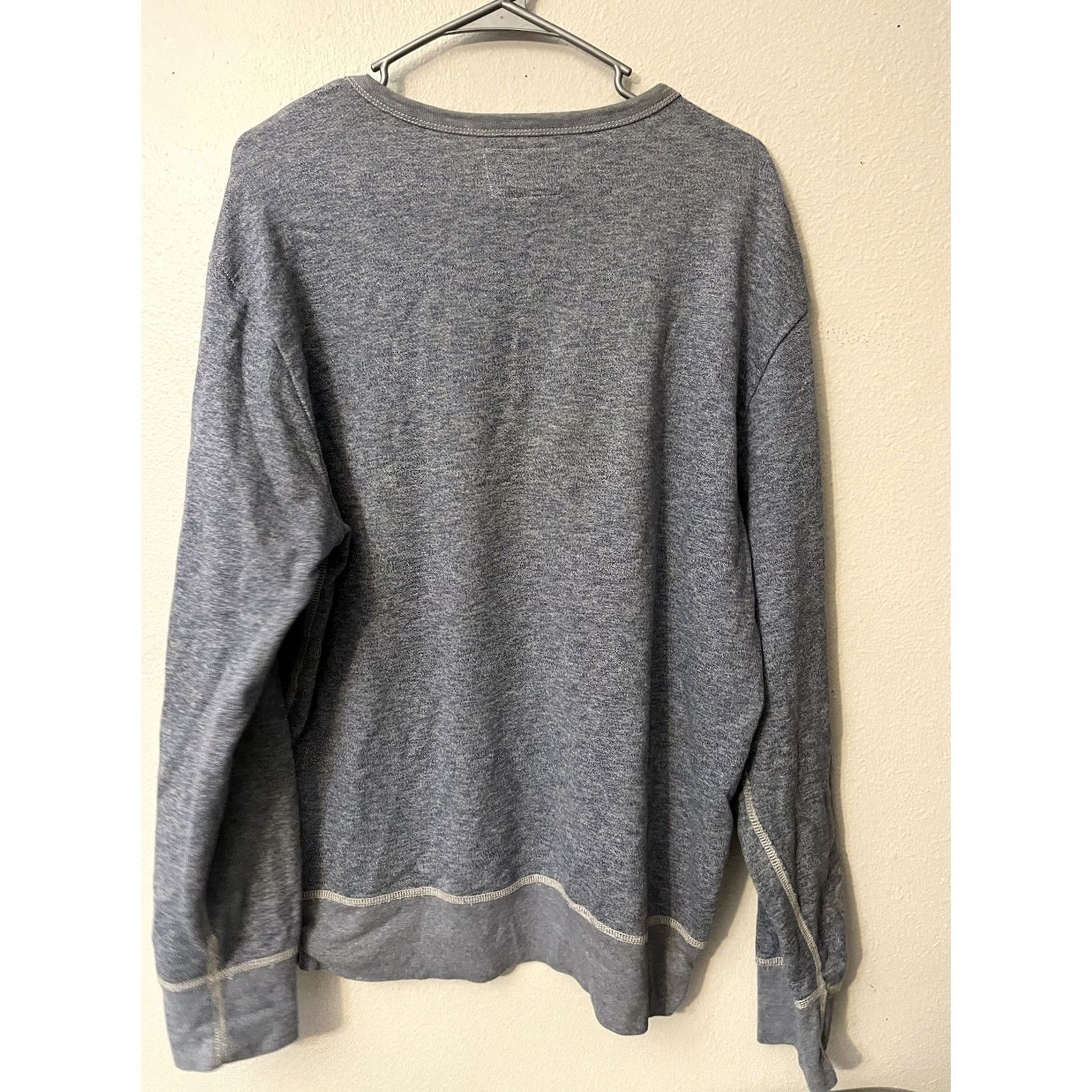 Gap Gap Sweater Men’s Size L Solid Cotton Blue Crew Neck Long Sleeve Pullover, Regular Fit, Knit, Button? (Note: Include only words from original title) Size US L / EU 52-54 / 3 - 3 Thumbnail