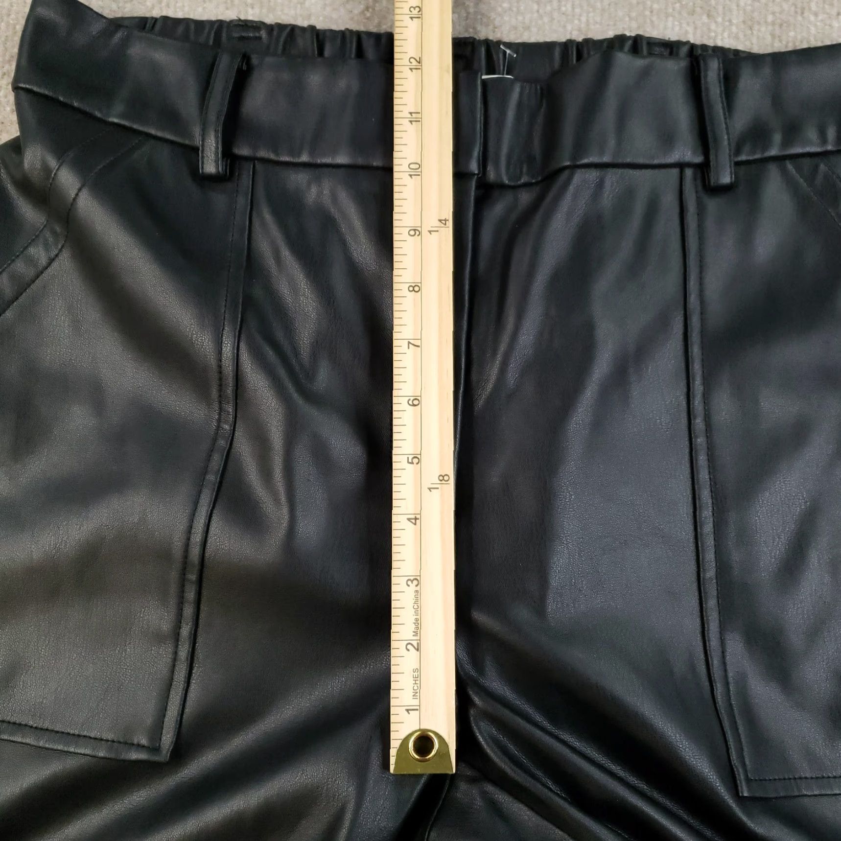Brochu Walker Brochu Walker Pants Womens Large Black Tapered Crop Ankle Faux Leather Size 32" / US 10 / IT 46 - 7 Thumbnail