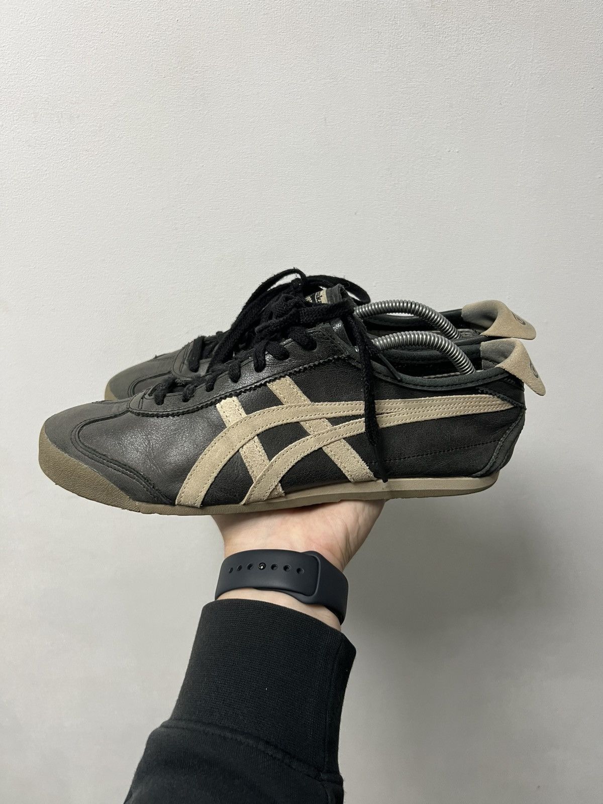 Asics Vintage Asics Onitsuka Tiger Brown Low Top Sneakers Size US 9 / EU 42 - 2 Thumbnail