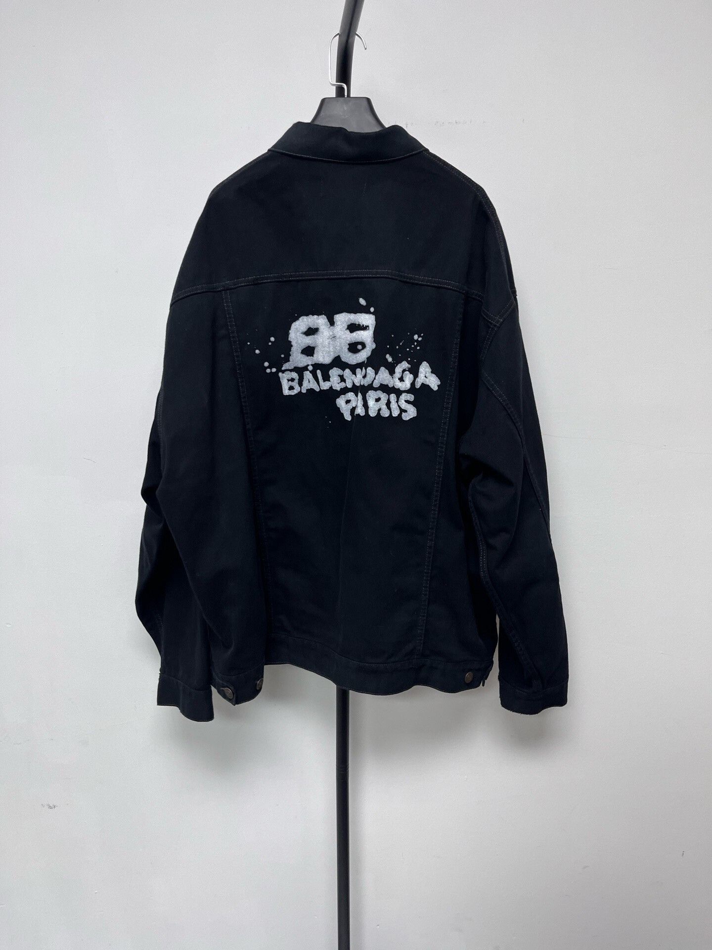 Balenciaga black balenciaga logo button-up jacket Size US M / EU 48-50 / 2 - 1 Thumbnail
