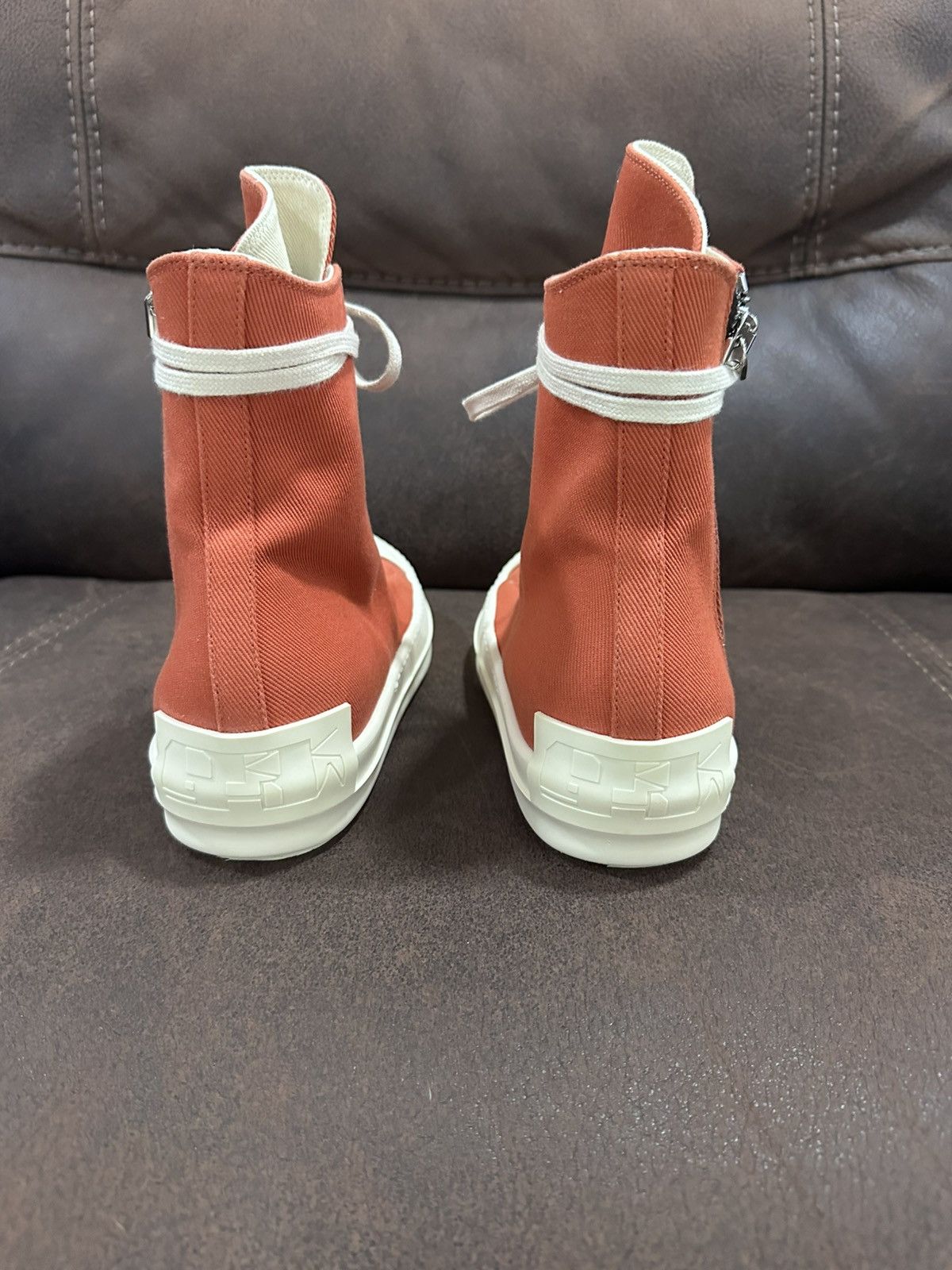 Rick Owens Drkshdw Rick Owens DRKSHDW Fogachine High Ramone Orange Milk Size 41 Size US 8 / EU 41 - 6 Thumbnail