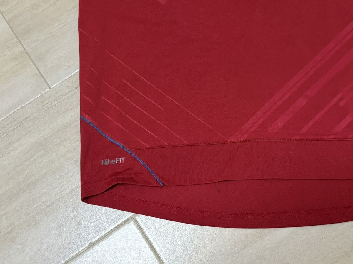 Nike Vintage Nike FC Barcelona training jersey Size L Size US L / EU 52-54 / 3 - 3 Thumbnail