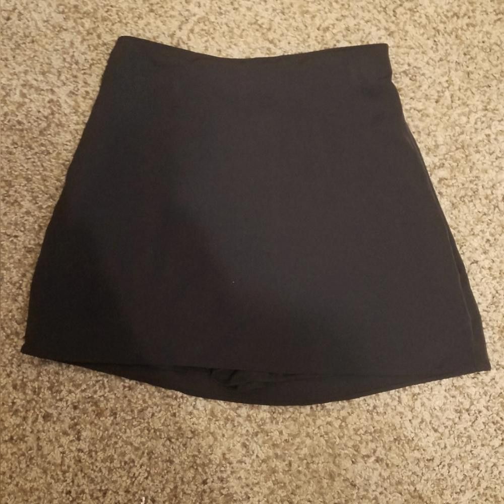 Abercrombie & Fitch Abercrombie & Fitch Black Skorts Size XS Size 26" / US 2 / IT 38 - 1 Thumbnail