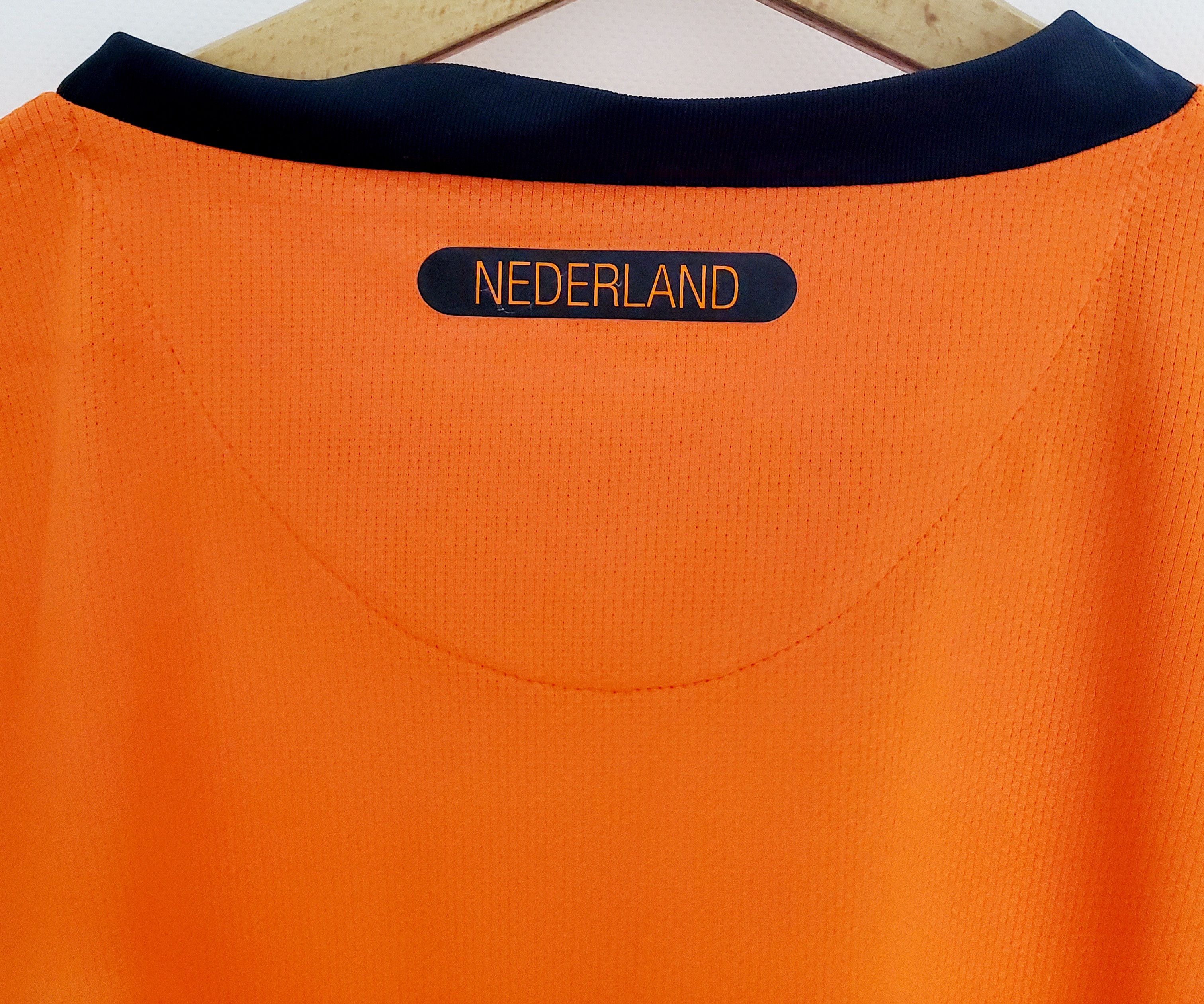 Nike NETHERLANDS 2010 2011 HOME JERSEY NIKE New condition Xl Size US XL / EU 56 / 4 - 9 Thumbnail