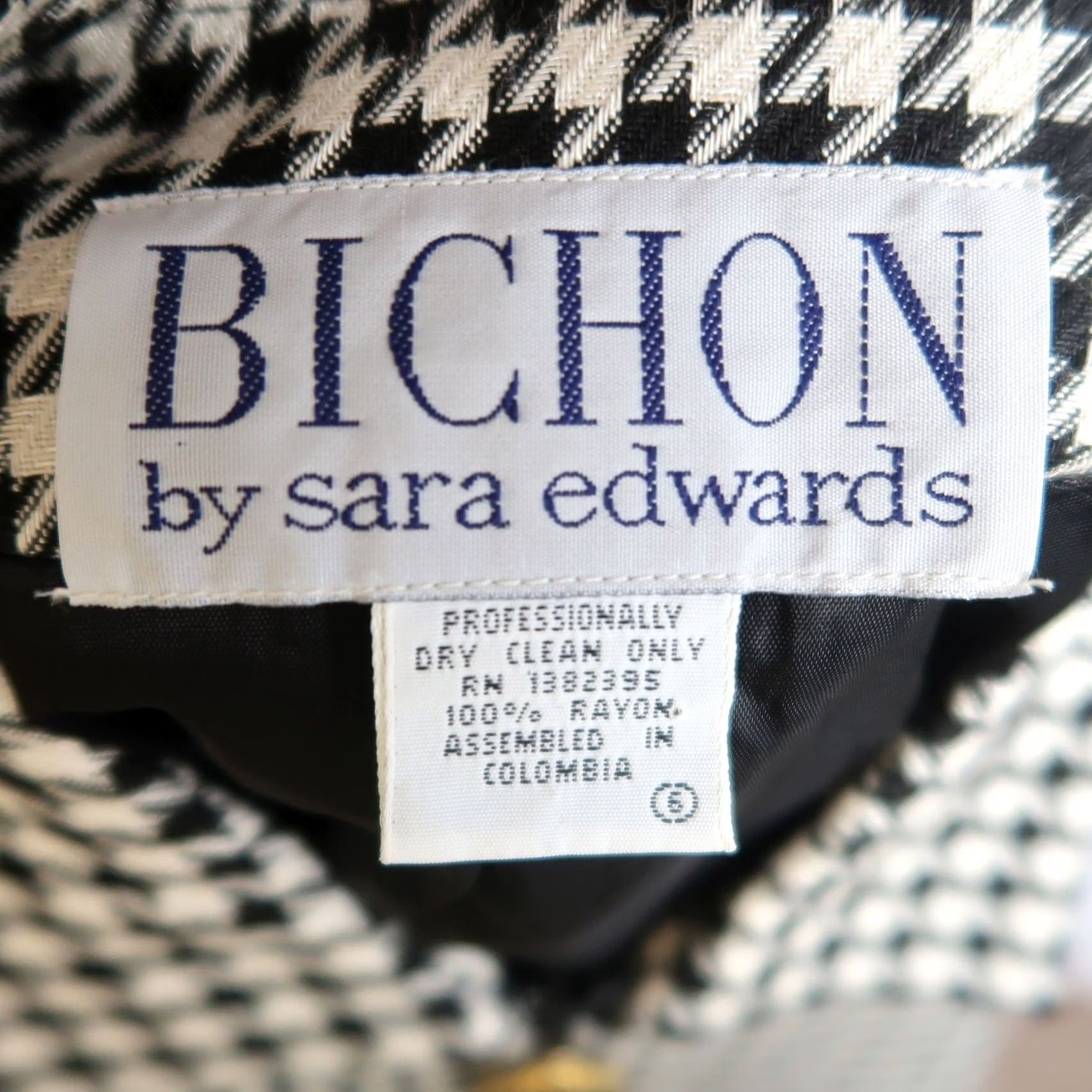 Vintage VINTAGE 90s Bichon cream and brown houndstooth plaid zip front blazer jacket 6 Women Short Sleeve Blazer Fall Spring 90s 80s Mens Womens Girls Boys Size M / US 6-8 / IT 42-44 - 5 Thumbnail