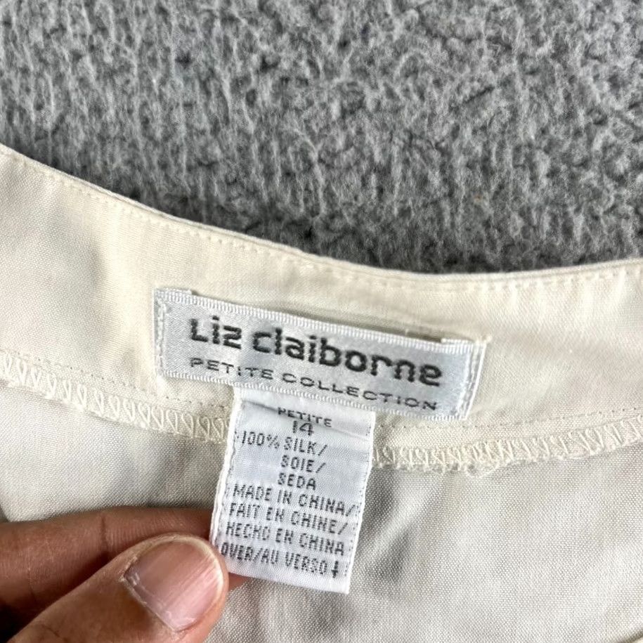 Liz Claiborne Liz Claiborne Blouse Shirt Silk Ivory 100% Silk Button Up Long Sleeve Womens Petite 14P Size XL / US 12-14 / IT 48-50 - 3 Thumbnail