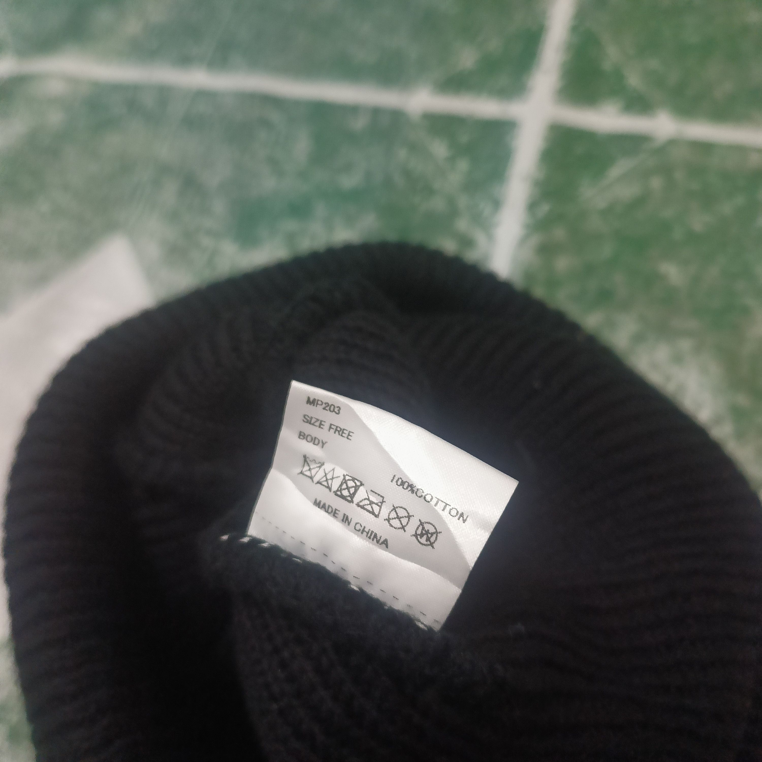 Manhattan Portage Manhattan portage 3 way knit beanie hat Size ONE SIZE - 6 Thumbnail