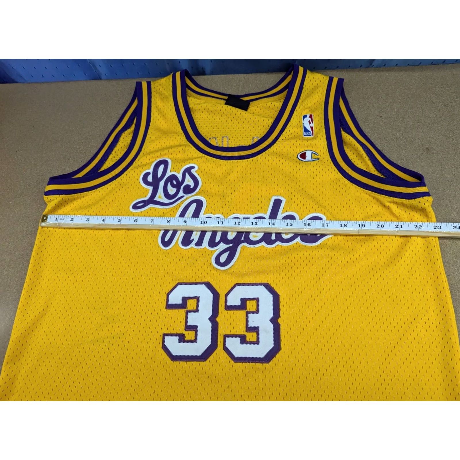Champion VINTAGE Champion NBA KAREEM ABDUL-JABBAR HWC Basketball Jersey Los Angeles Lakers XL Shirt Men Yellow Size US XL / EU 56 / 4 - 3 Thumbnail