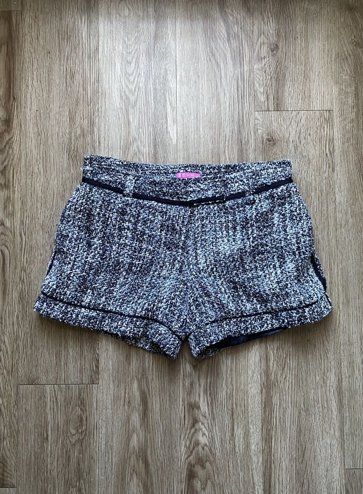 Bcbgmaxazria Y2K BCBG Chanel Style Tweed Shorts Size 31" - 1 Thumbnail