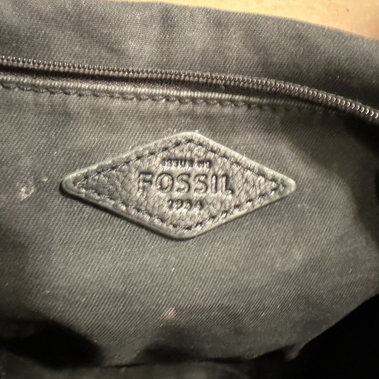 Fossil Fossil Black Pebbled Leather Crossbody Bag ZipTop Expandable Size ONE SIZE - 2 Thumbnail