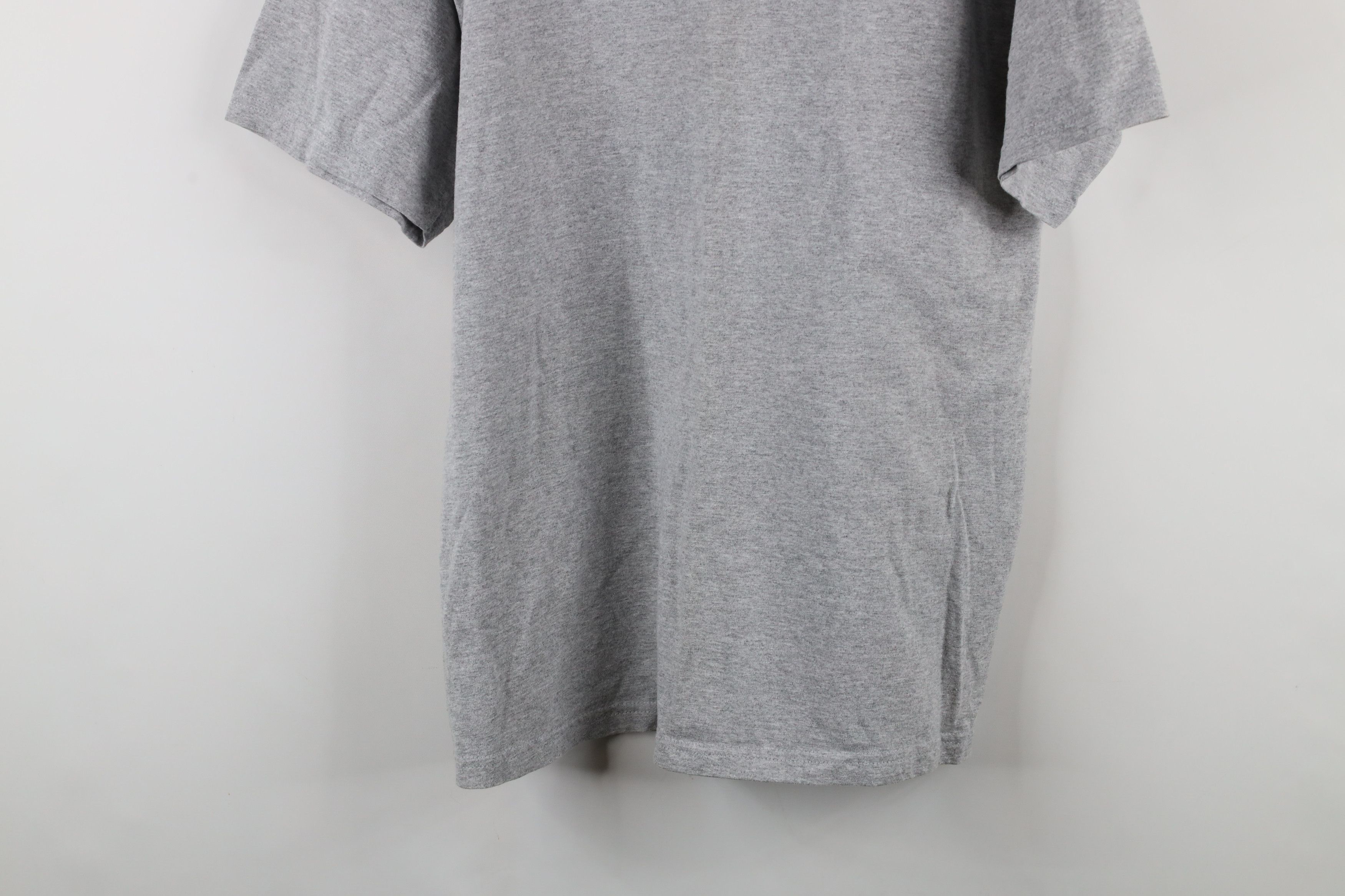 Vintage Vintage Y2K 2005 Formula 1 United States Grand Prix T-Shirt Size US L / EU 52-54 / 3 - 11 Thumbnail