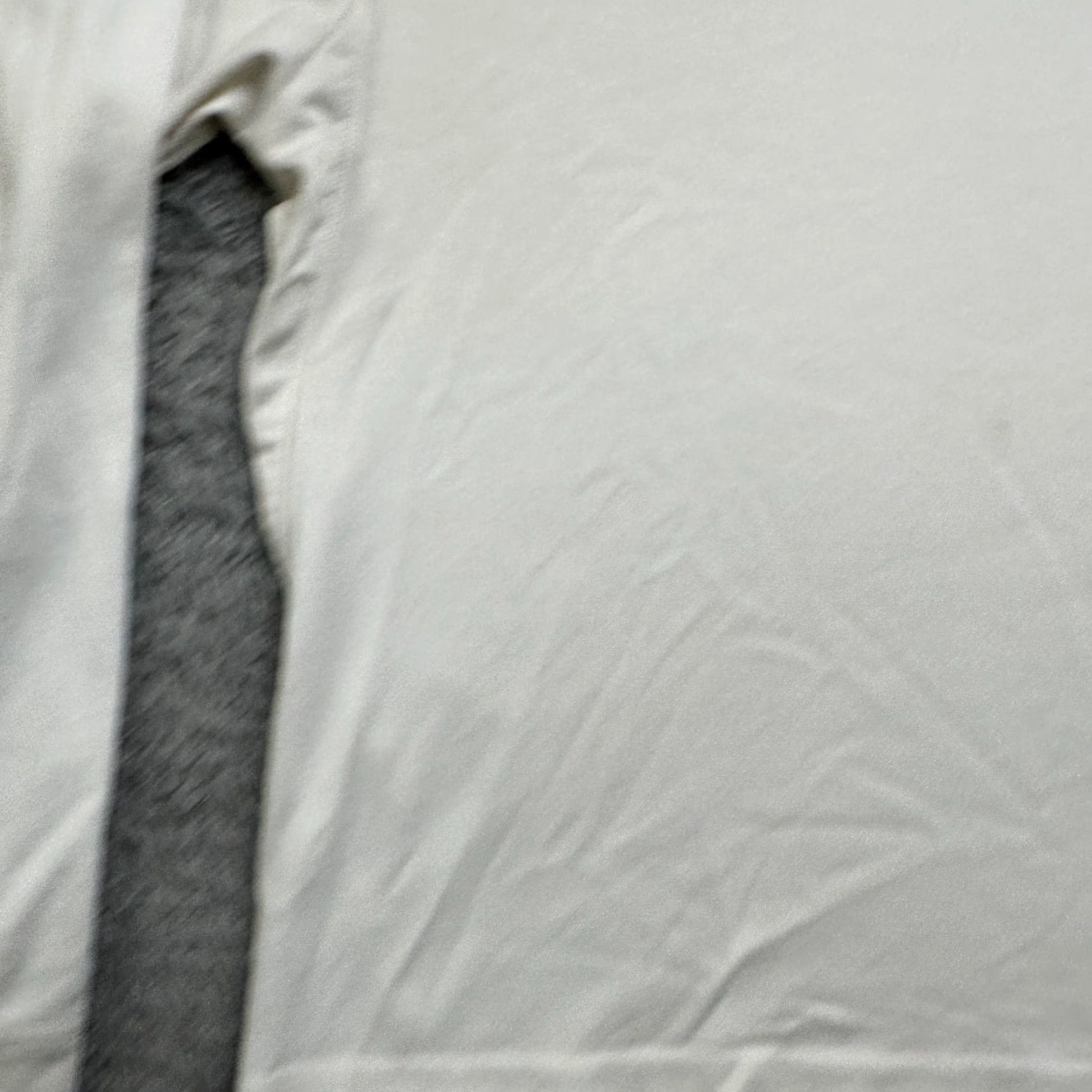Cutter & Buck Nike Notre Dame Long Sleeve Shirt Mens L White Cutter & Buck 90s Aspen Mountains Winter Nature T-Shirt Men L White Size US L / EU 52-54 / 3 - 7 Thumbnail