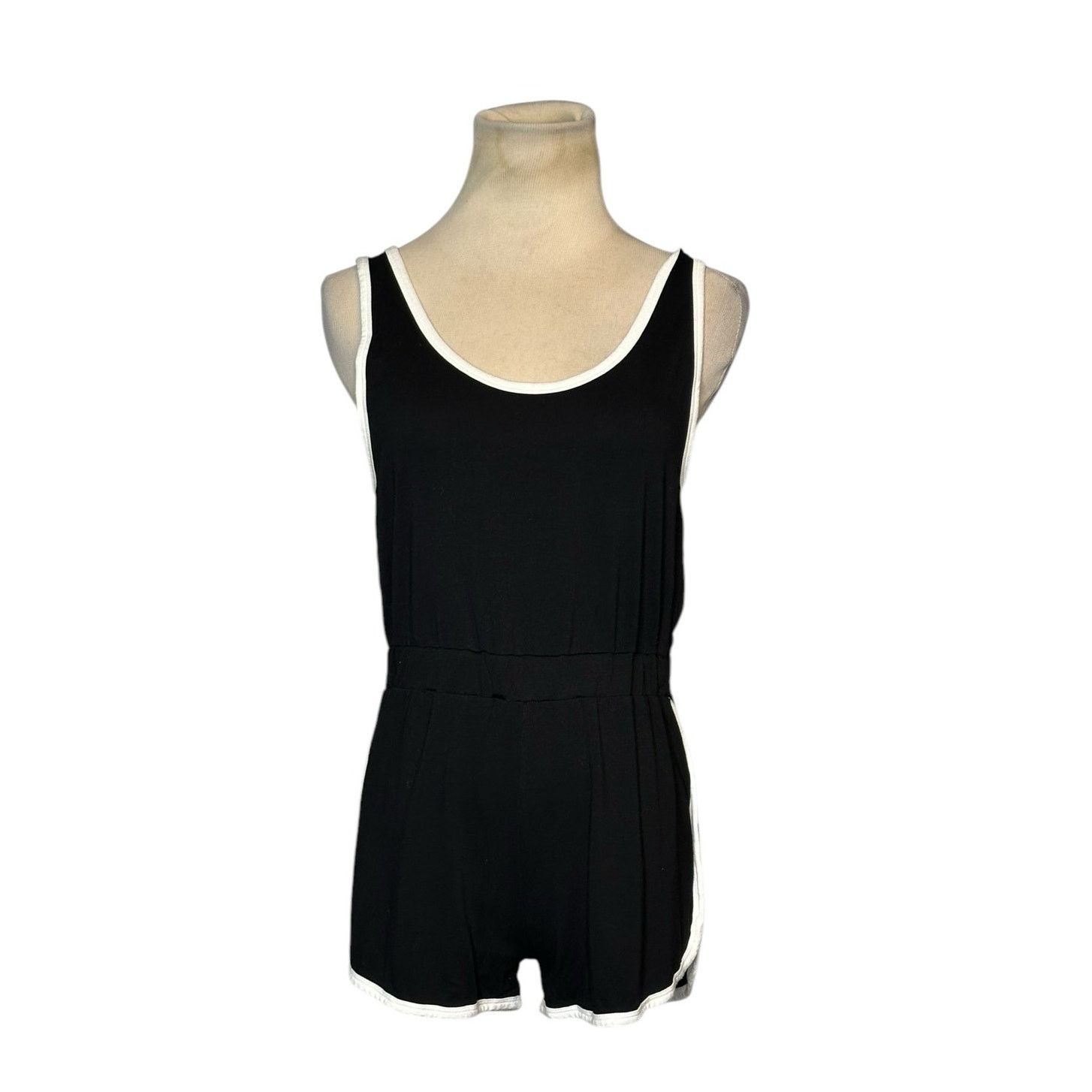 Asos Asos black white trim sleeveless summer romper size 4 Size 27" / US 4 / IT 40 - 1 Thumbnail
