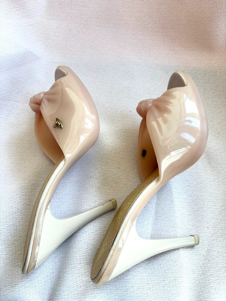 Vivienne Westwood Vivienne Westwood Pink bow heels Size US 6.5 / IT 36.5 - 6 Thumbnail