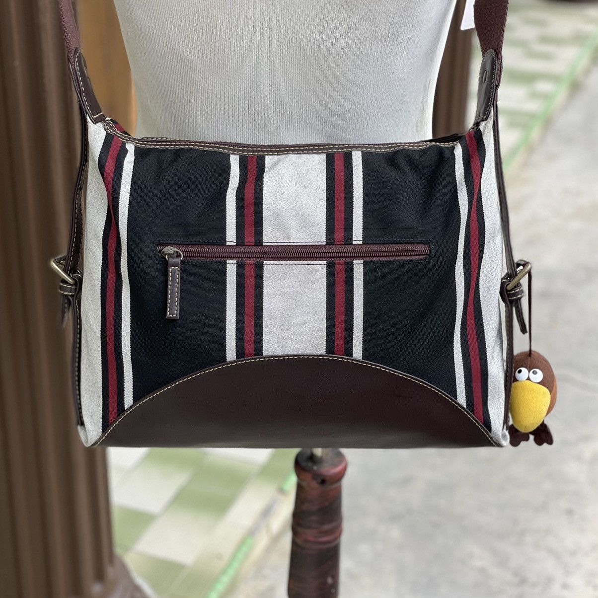 Japanese Brand 🔥 RARE UNISEX FIELD DREM BY SUNBRELLA FABRIC SHOULDER BAG Size ONE SIZE - 4 Thumbnail