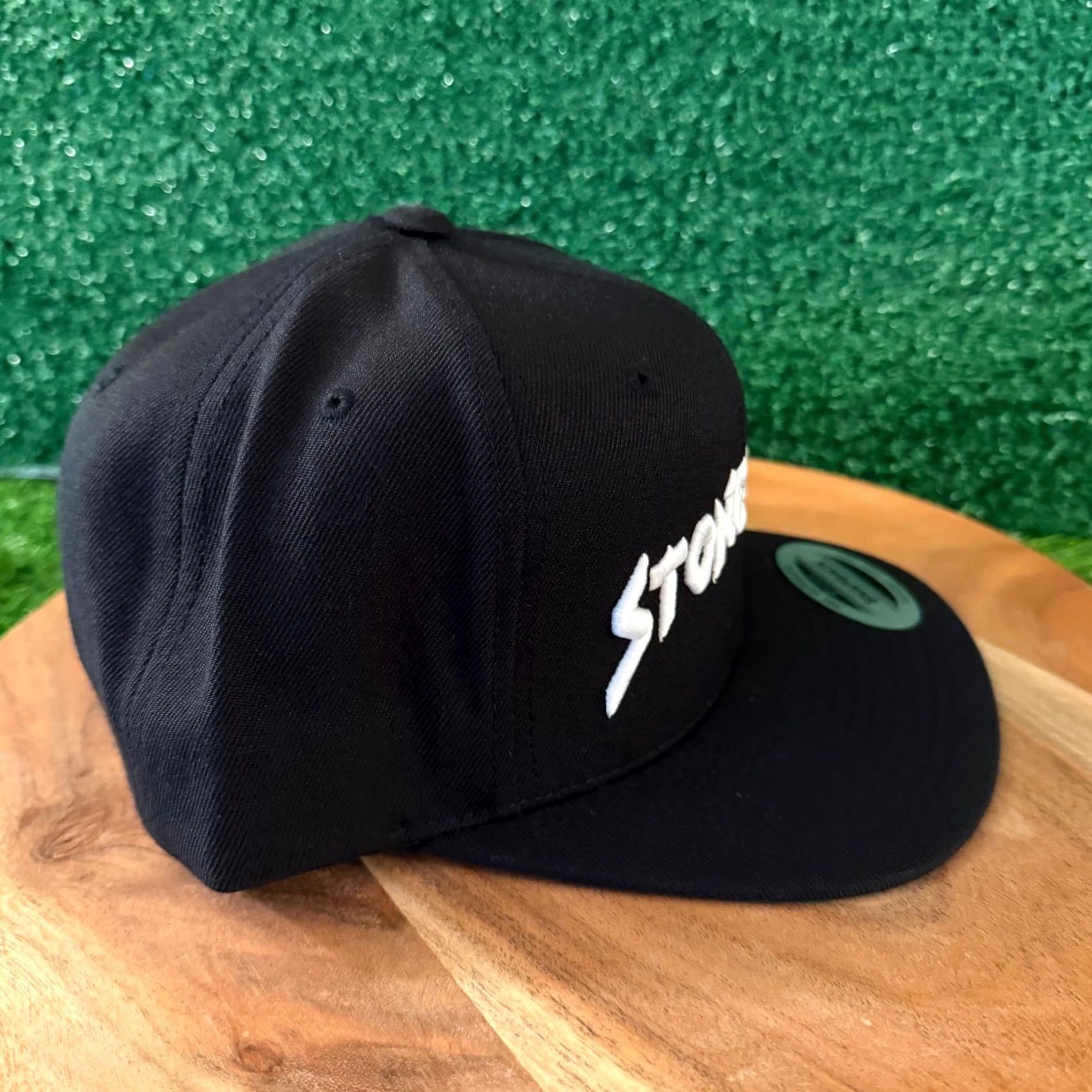 Vintage WWE Stone Cold Shattered Glass Snapback Hat Mens One Size Black Wrestling Cap Size ONE SIZE - 3 Thumbnail